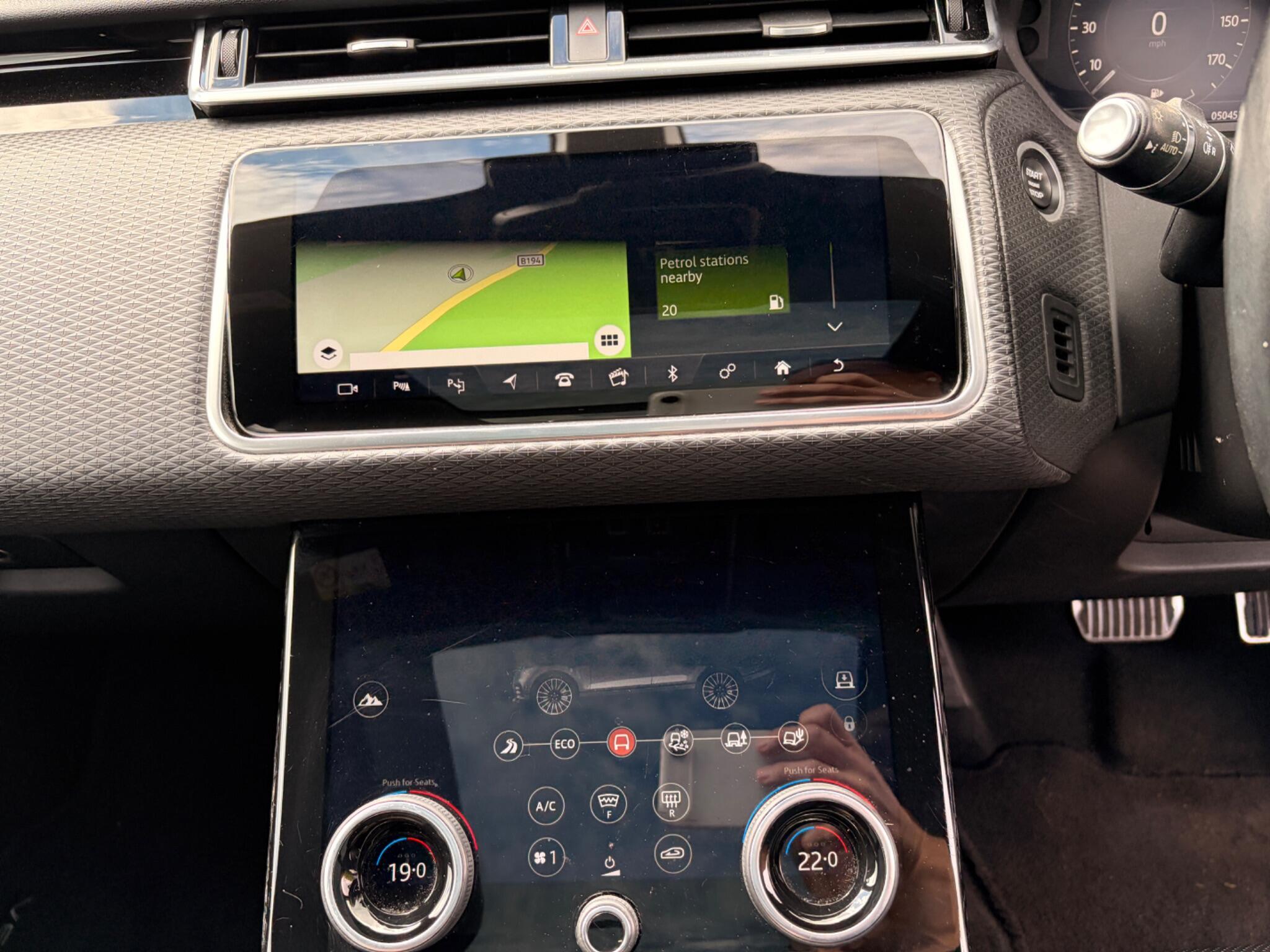 Land Rover Range Rover Velar view 15
