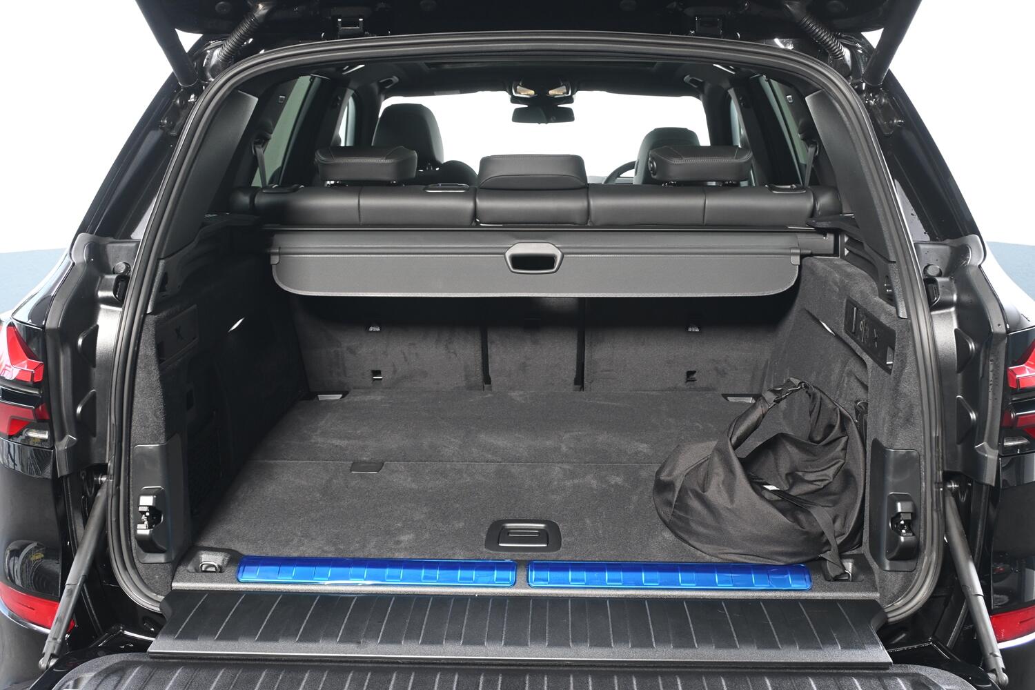 BMW X5 view 13