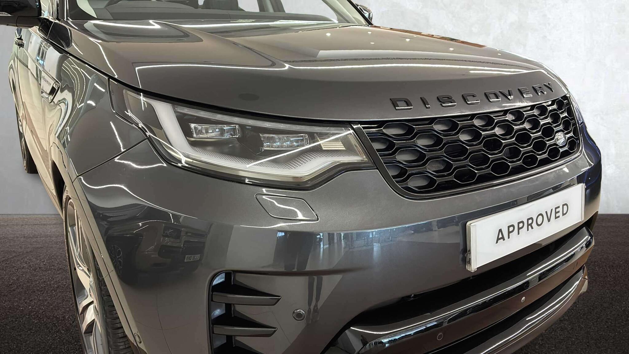 Land Rover Discovery view 21