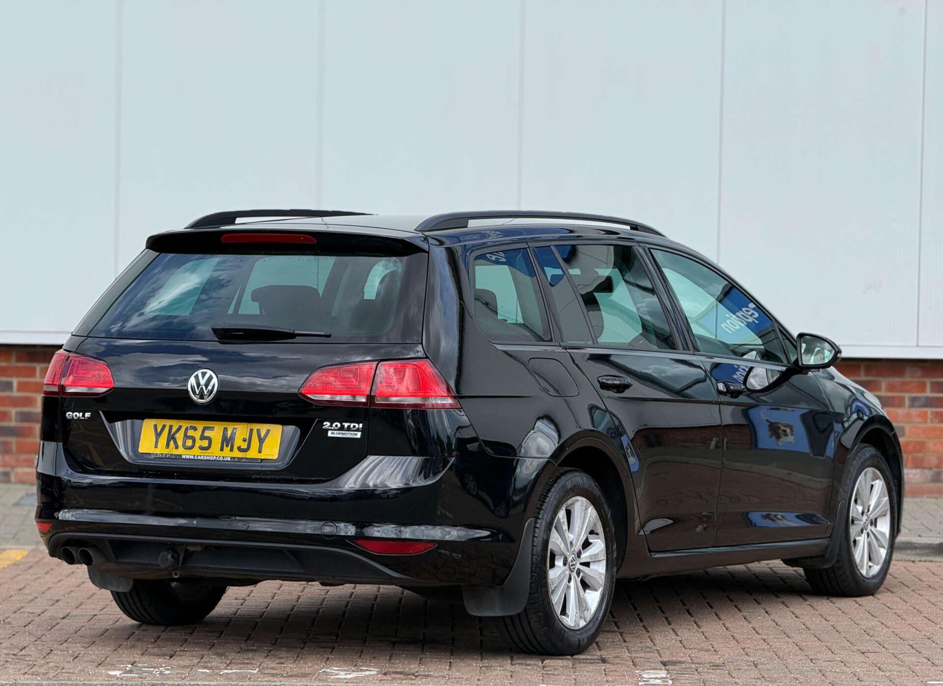 Volkswagen Golf view 11