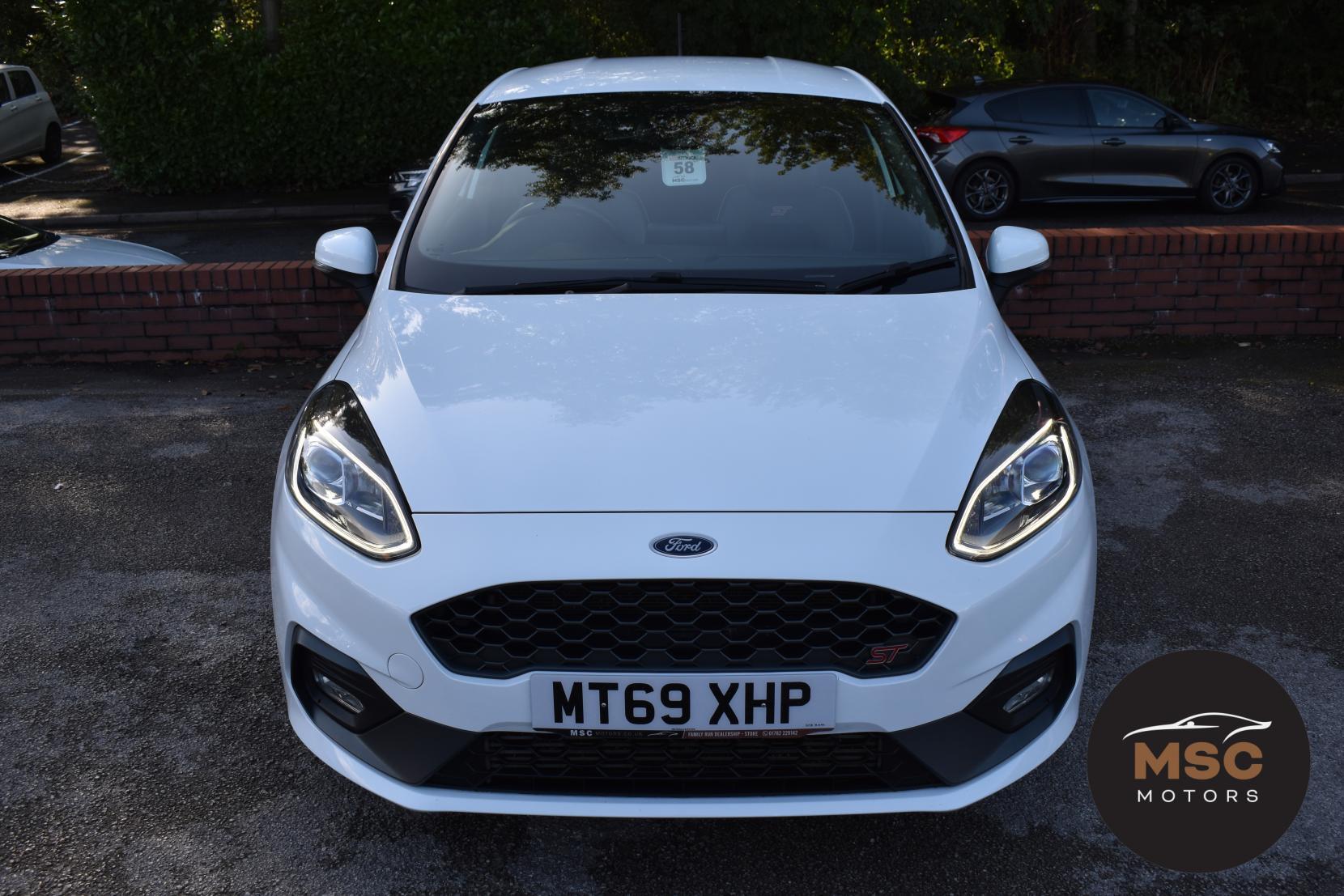 Ford Fiesta view 3