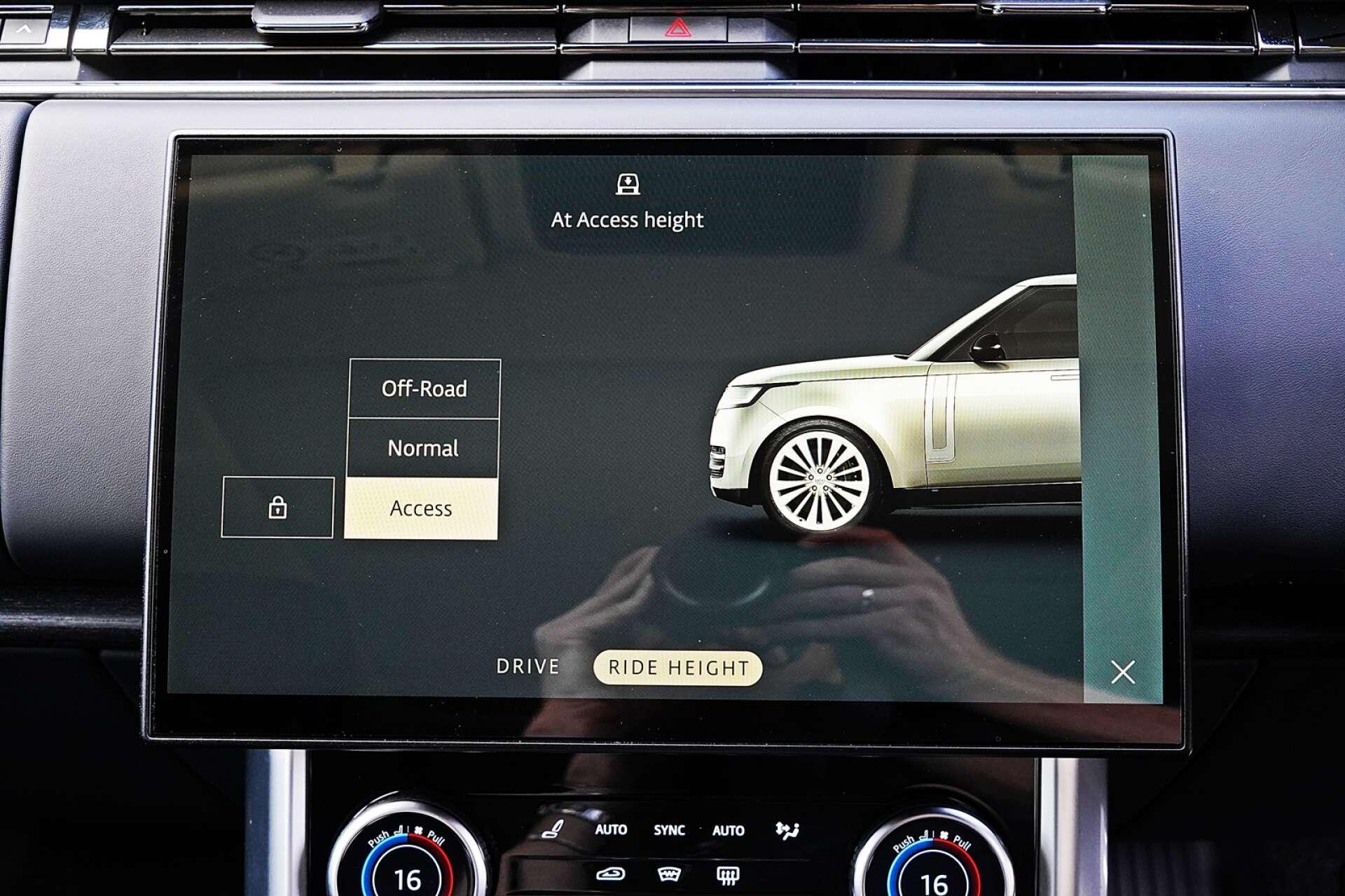 Land Rover Range Rover view 35