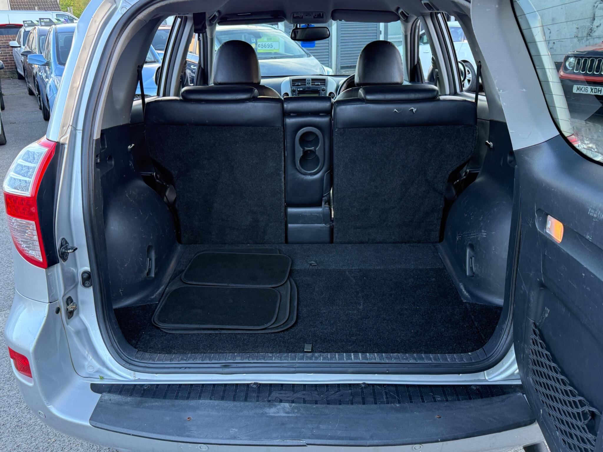 Toyota RAV4 - Image 47