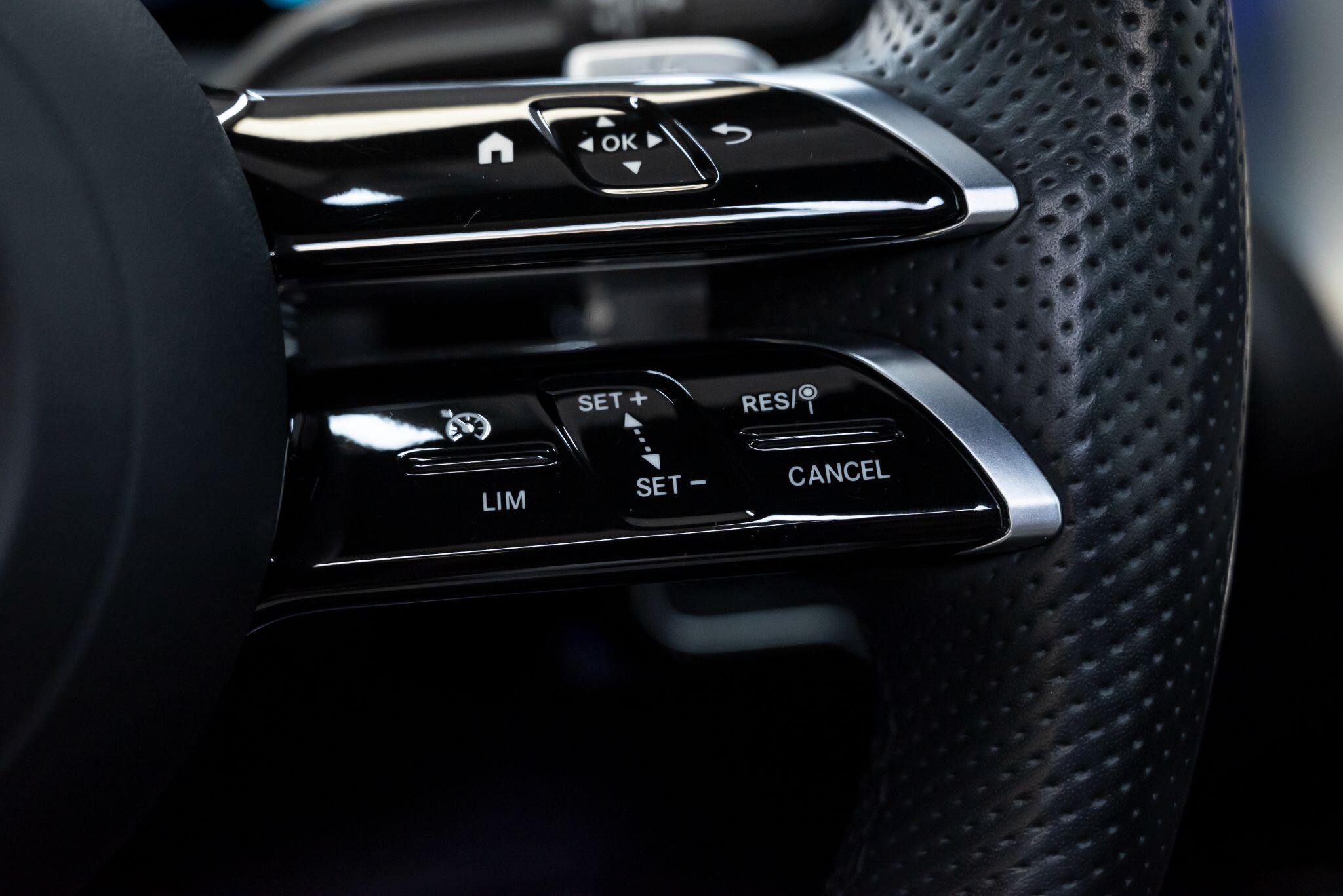 Mercedes-Benz CLA view 31