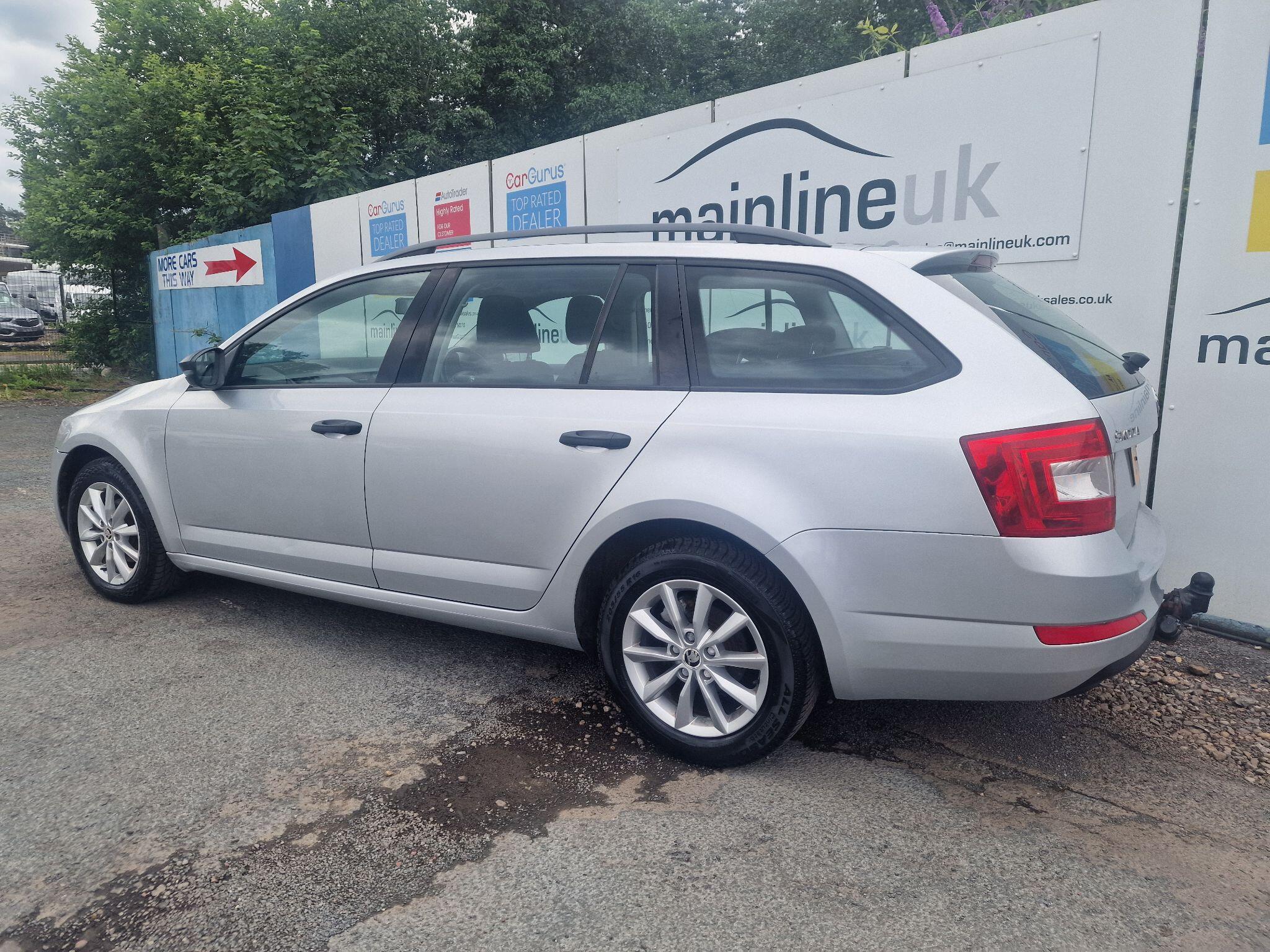 Skoda Octavia view 5