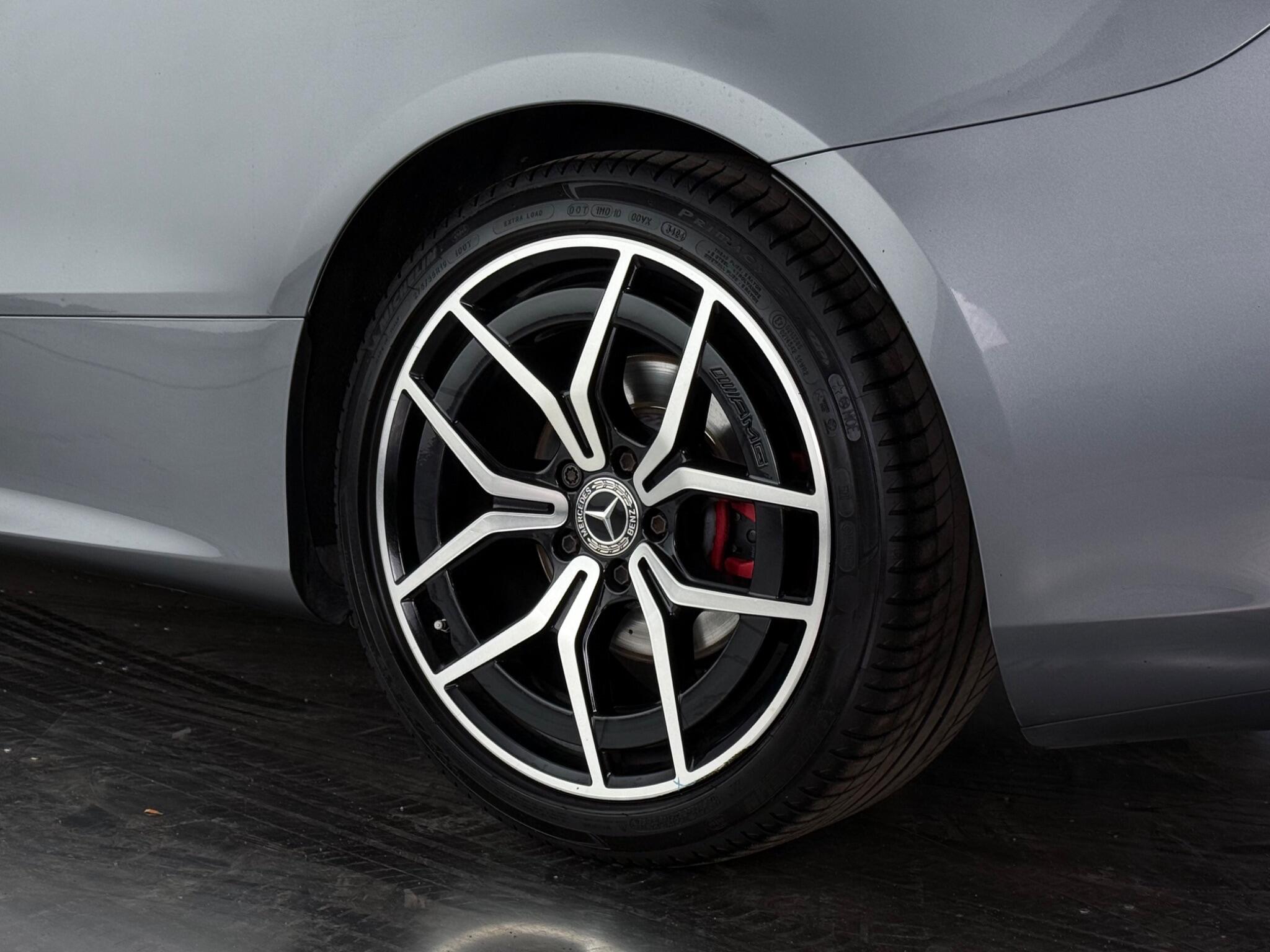 Mercedes-Benz E-Class view 10