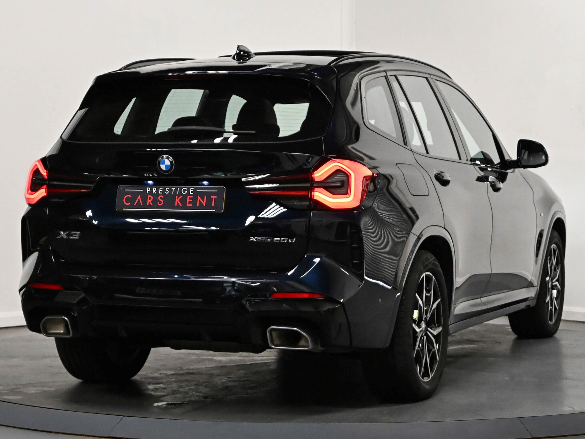 BMW X3 view 26