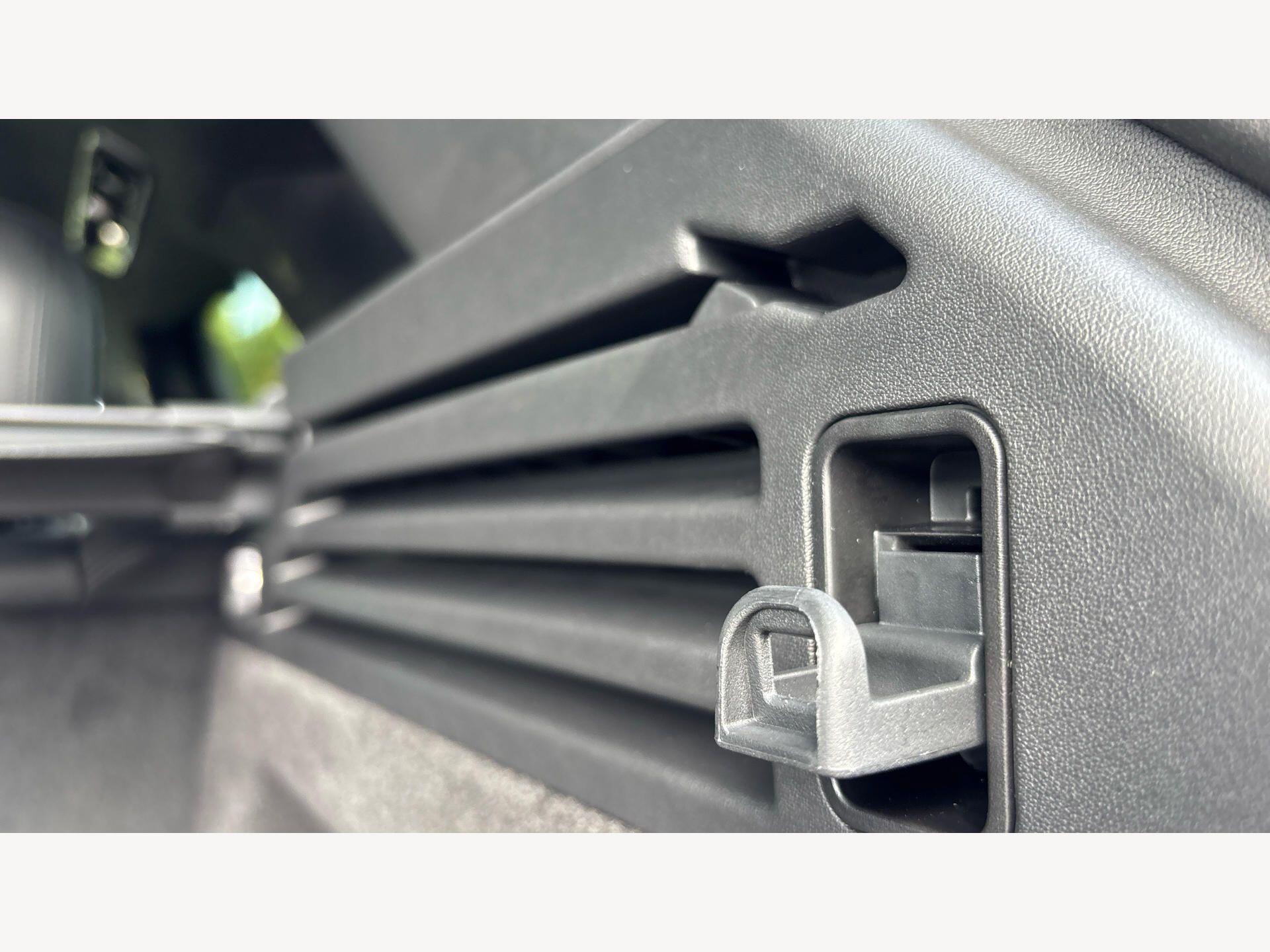 Land Rover Range Rover Sport view 27