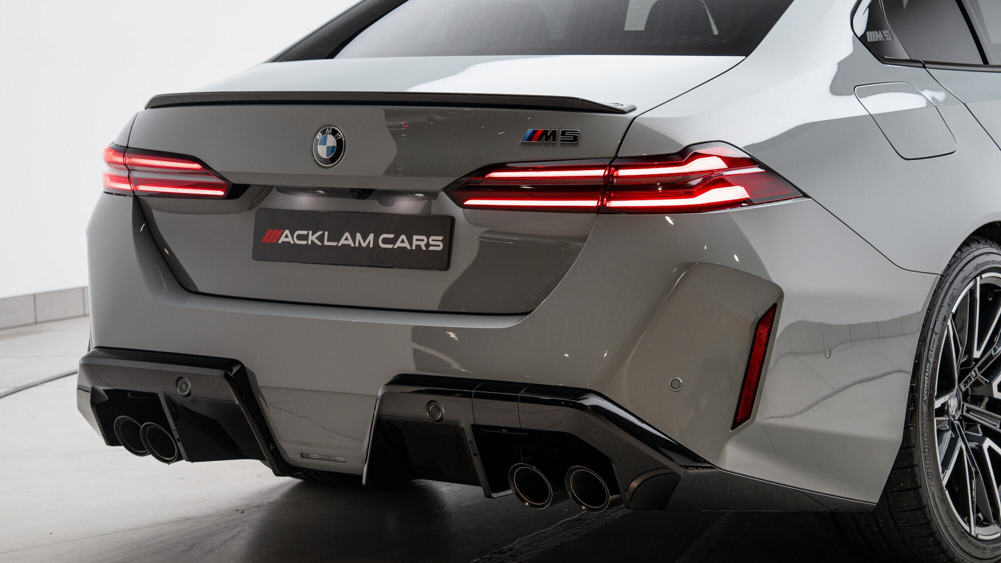 BMW M5 view 18