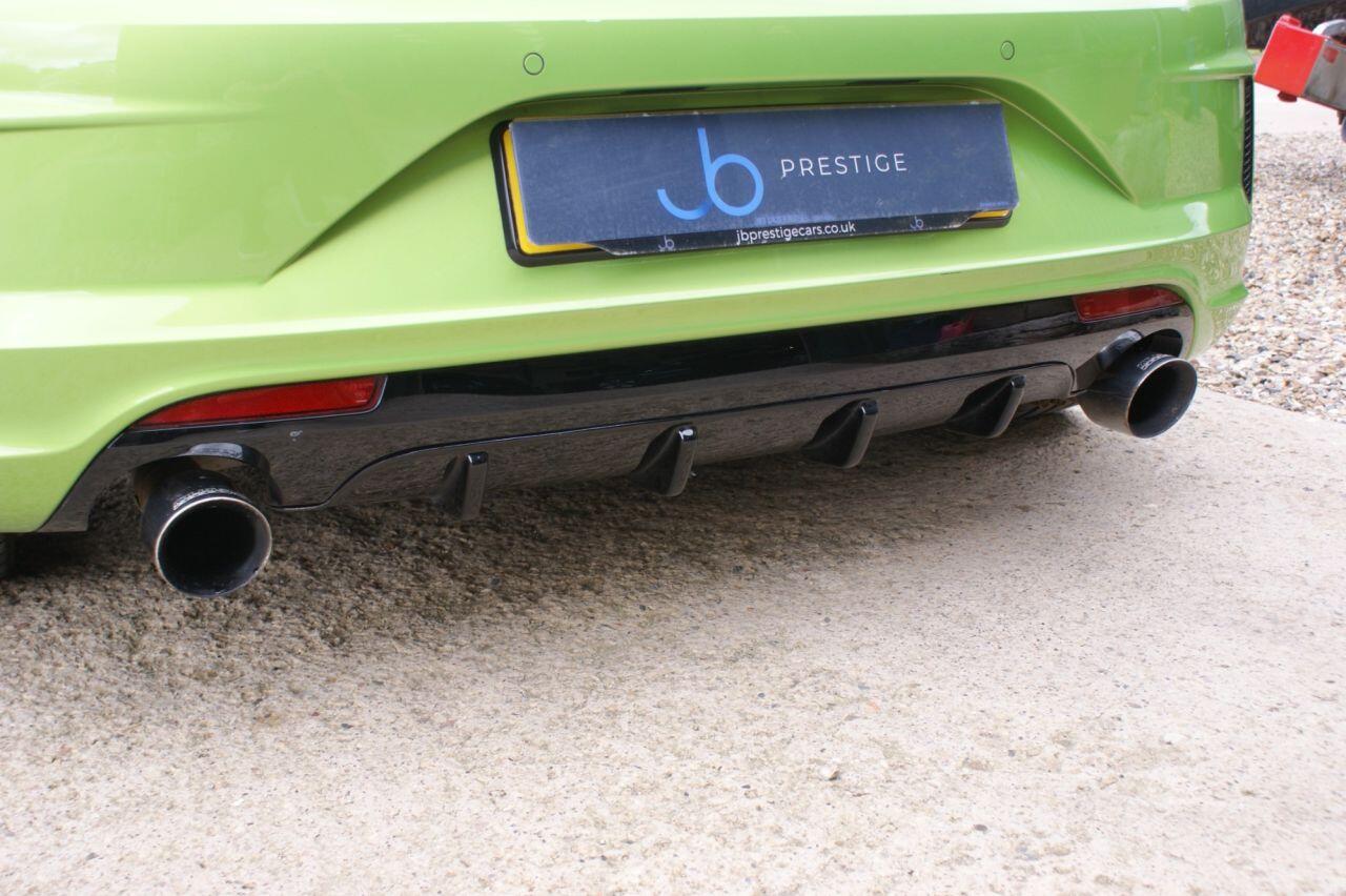 Volkswagen Scirocco view 17