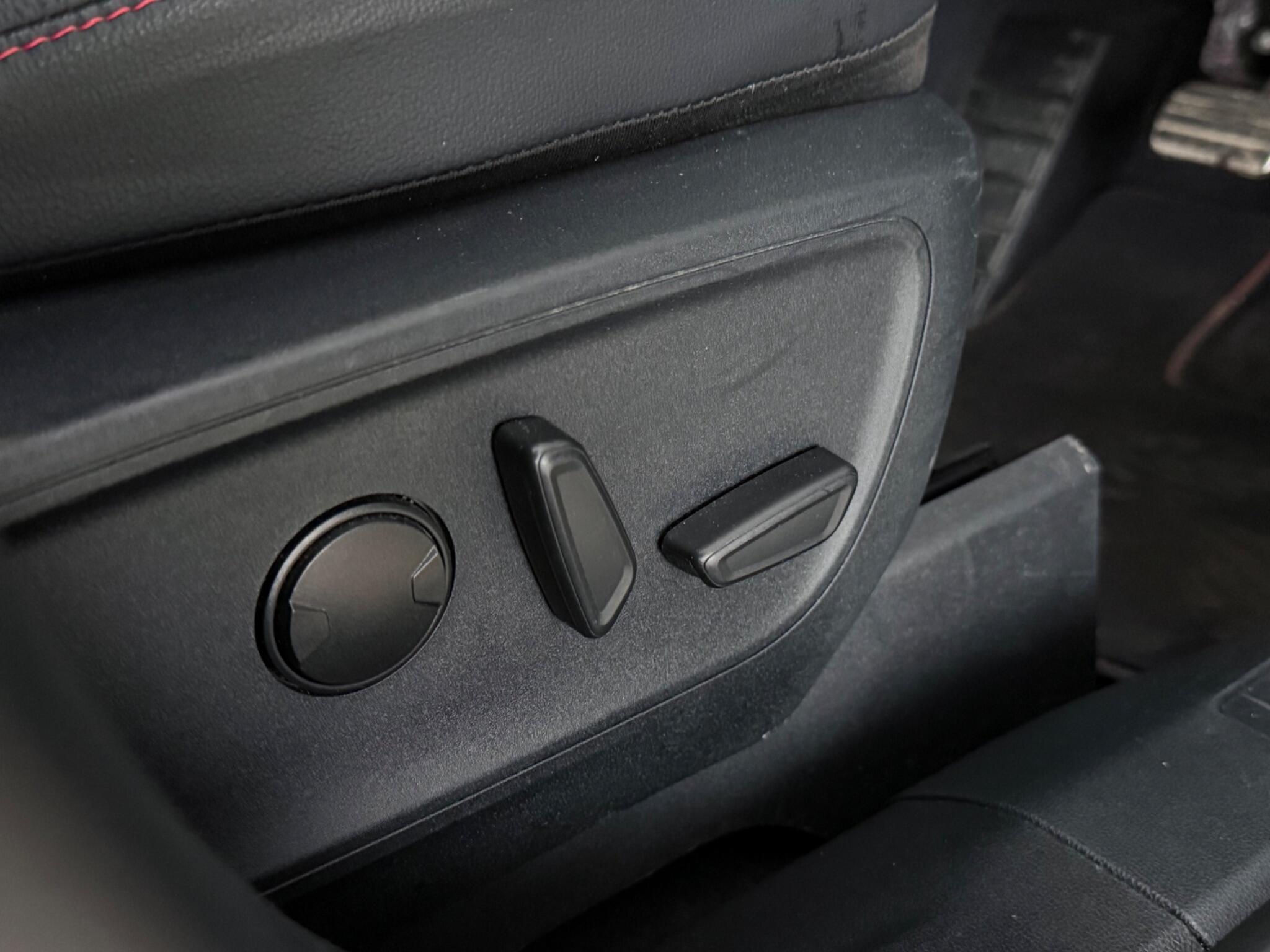 Ford Kuga view 38