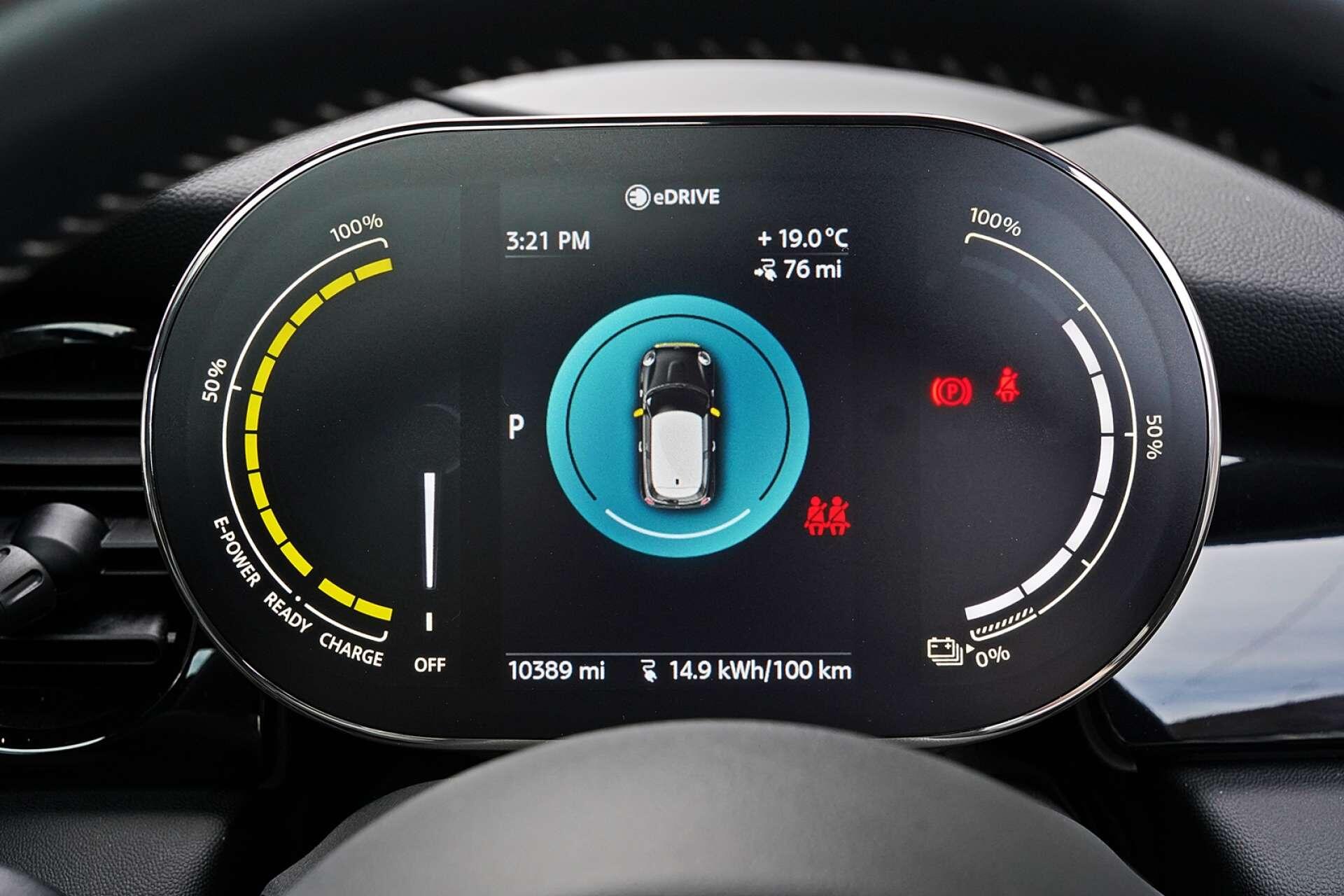 Mini Hatch view 29