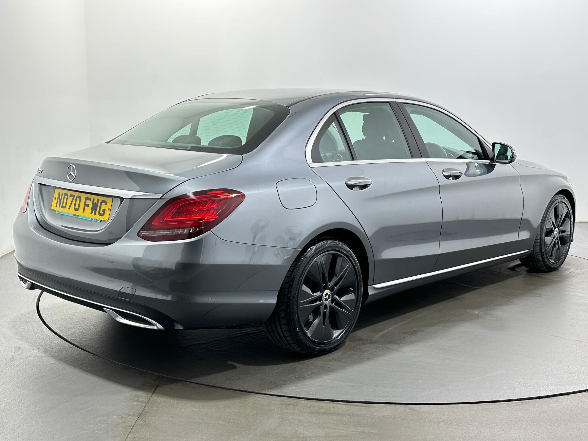 Mercedes-Benz C-Class view 8