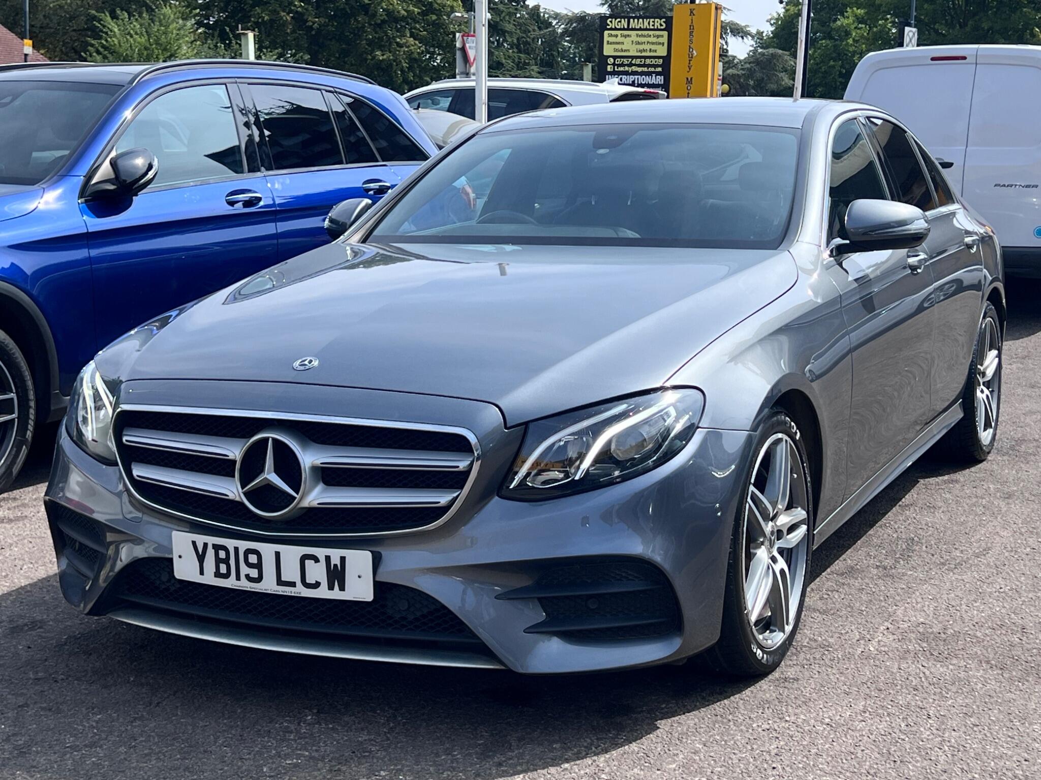 Mercedes-Benz E Class view 8