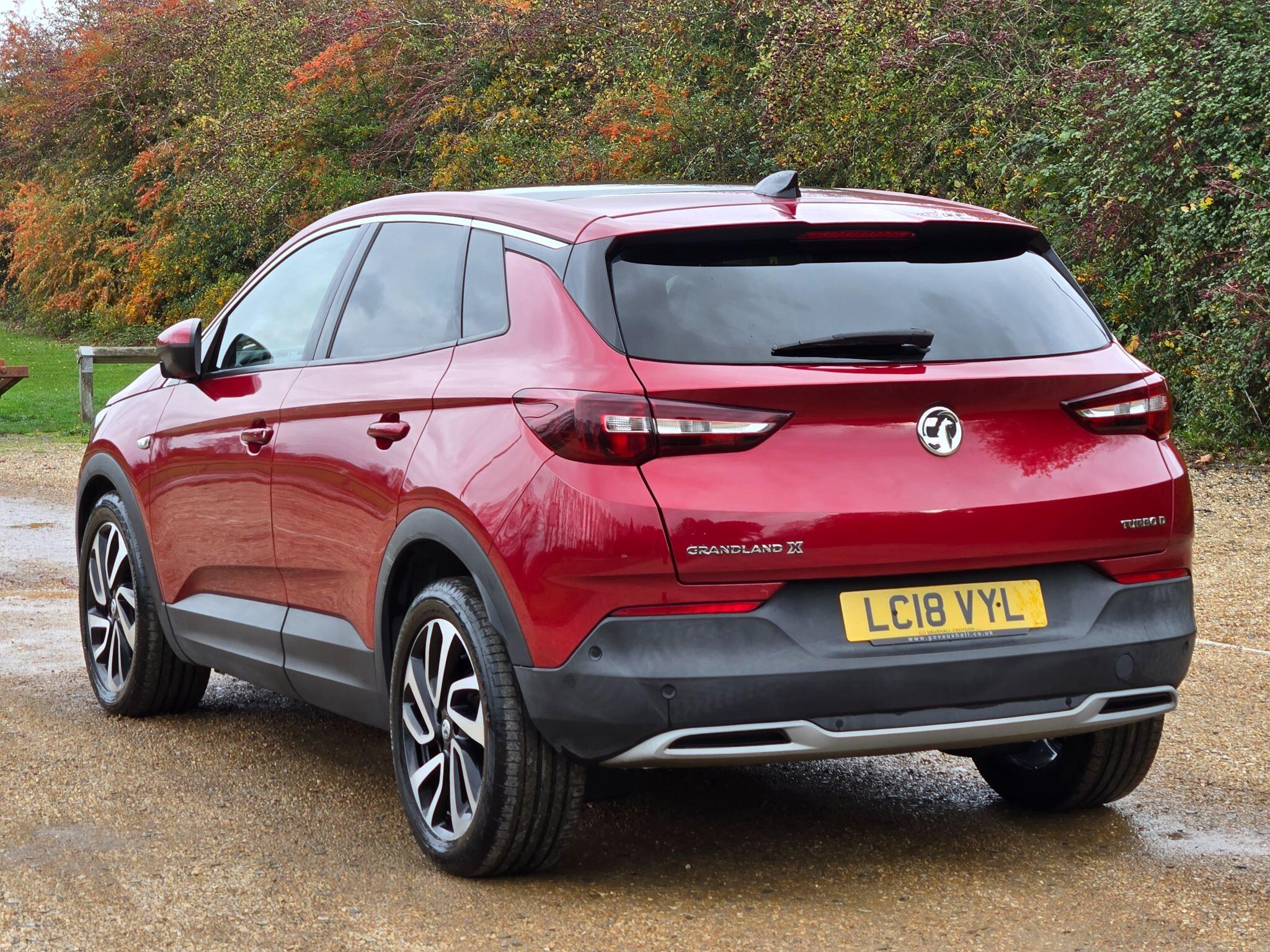 2018 Vauxhall Grandland X 1.6 Turbo D BlueInjection Elite Nav Auto Euro 6 (s/s) 5dr • 63,000 miles image 5