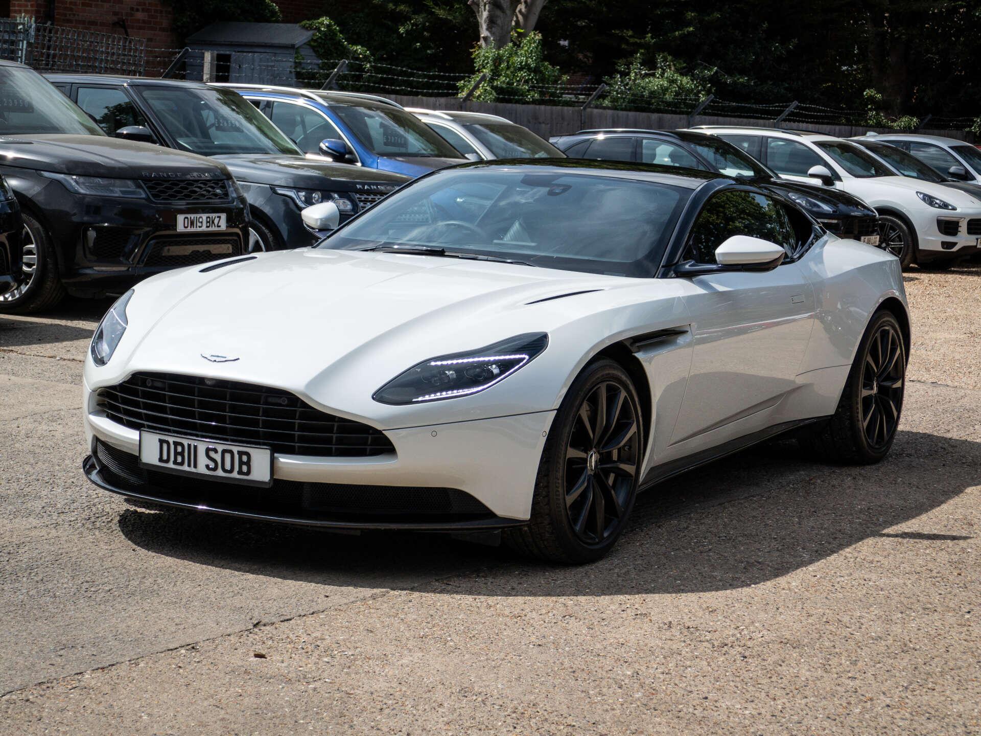 Aston Martin DB11 view 12