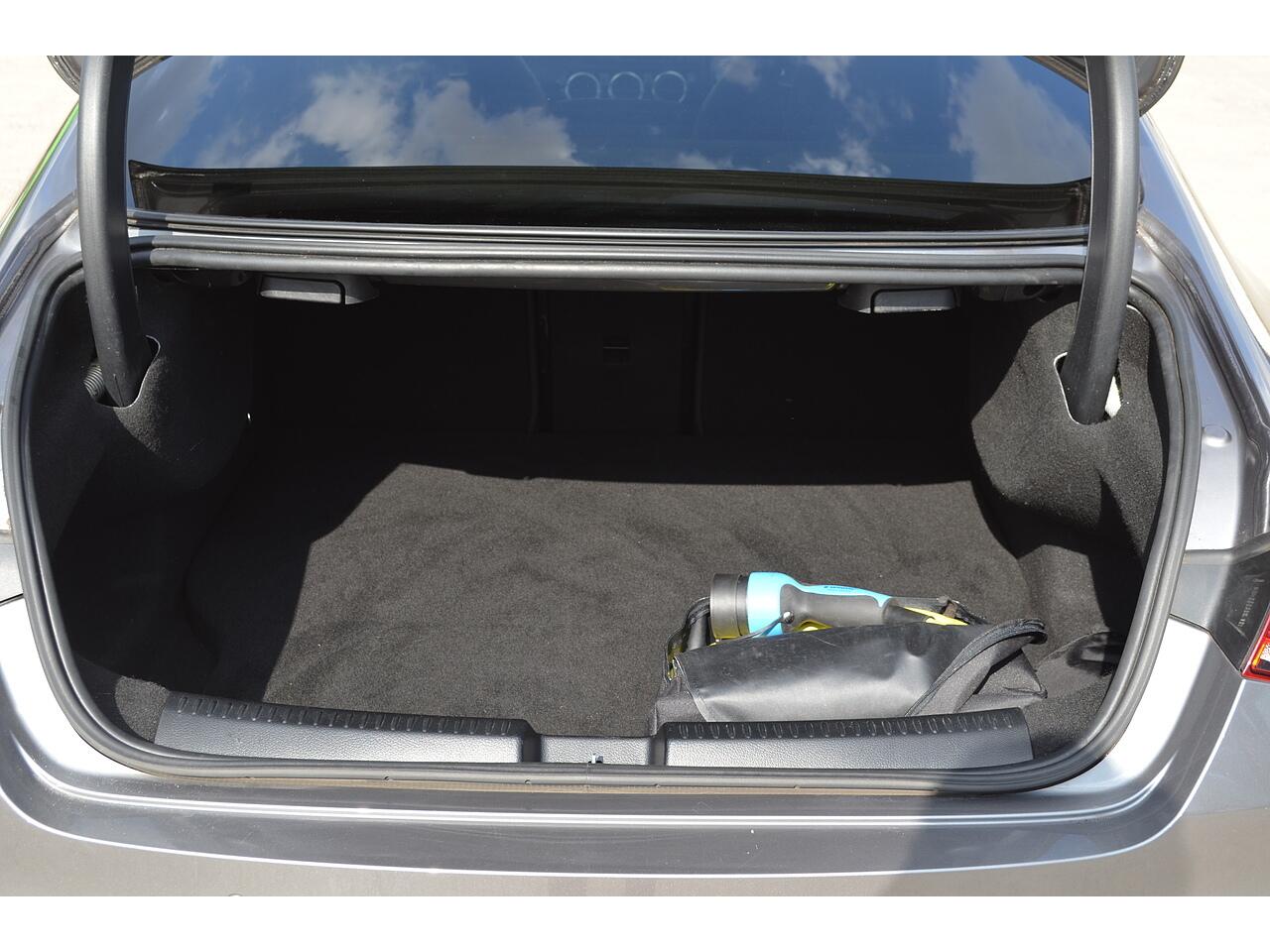 Mercedes-Benz Cla view 23