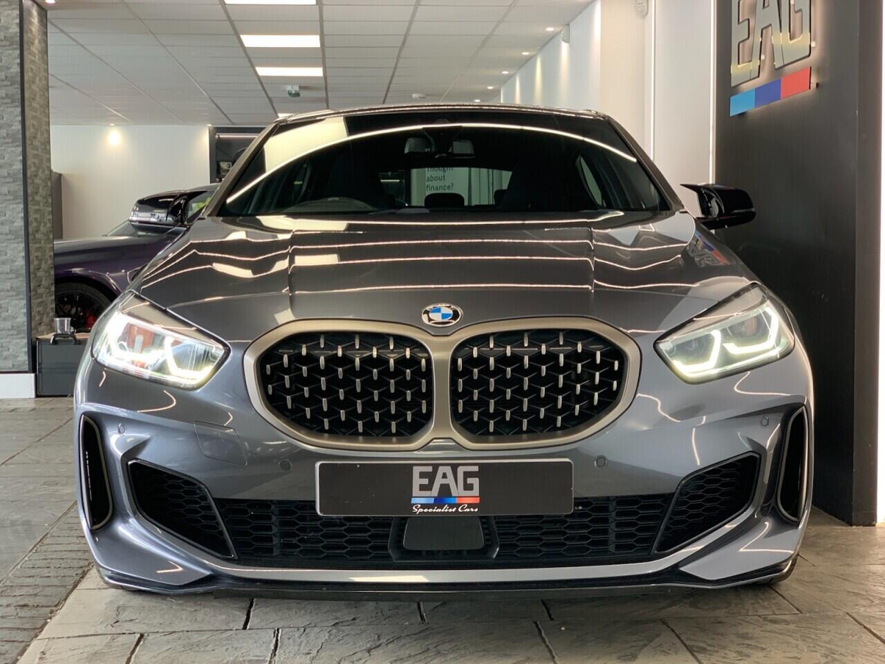 BMW 1 Series view 6