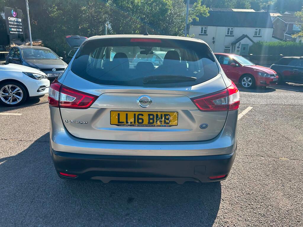 Nissan Qashqai view 3