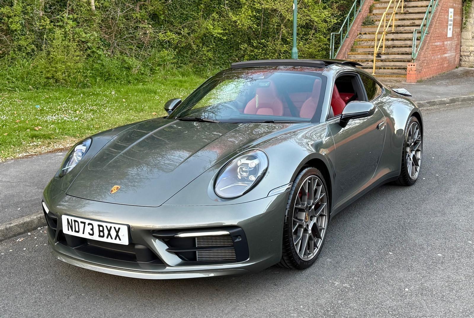 Porsche 911 view 94