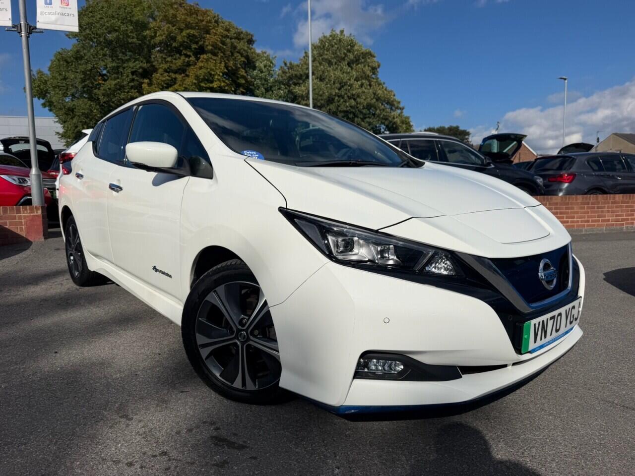 Nissan Leaf view 11