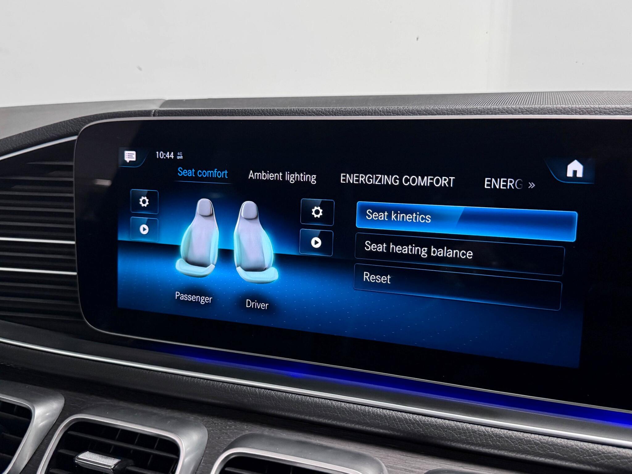 Mercedes-Benz GLE view 50