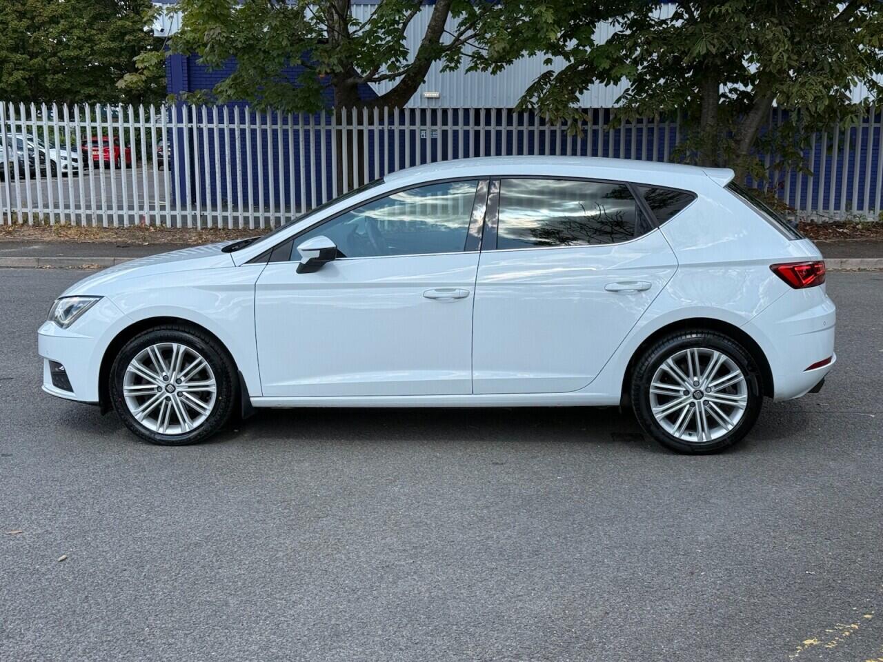 Seat Leon Leon view 4
