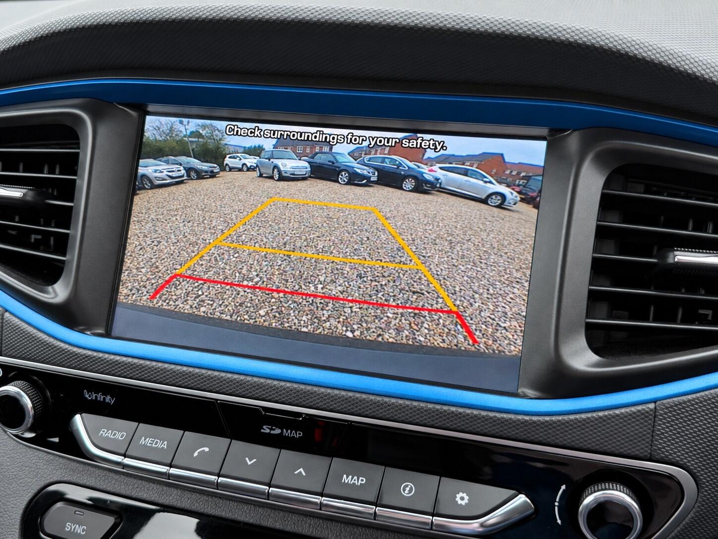 Hyundai Ioniq view 24