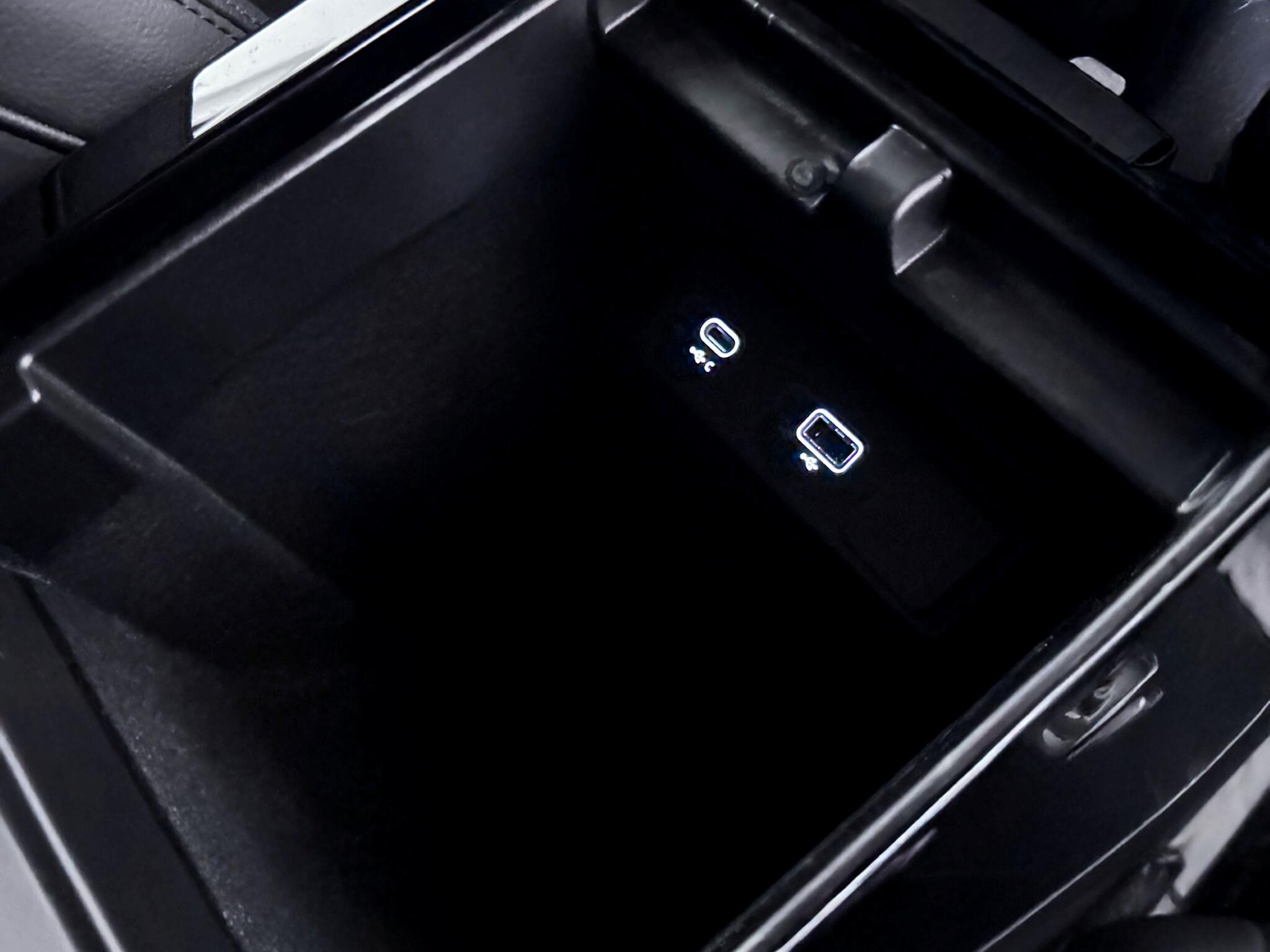 Land Rover Range Rover Evoque view 33