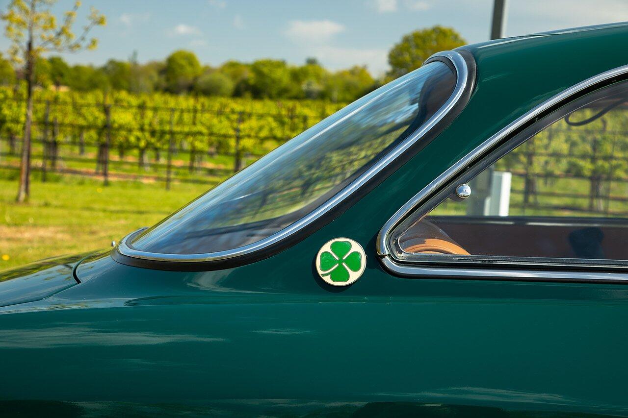 Alfa Romeo Giulia view 120