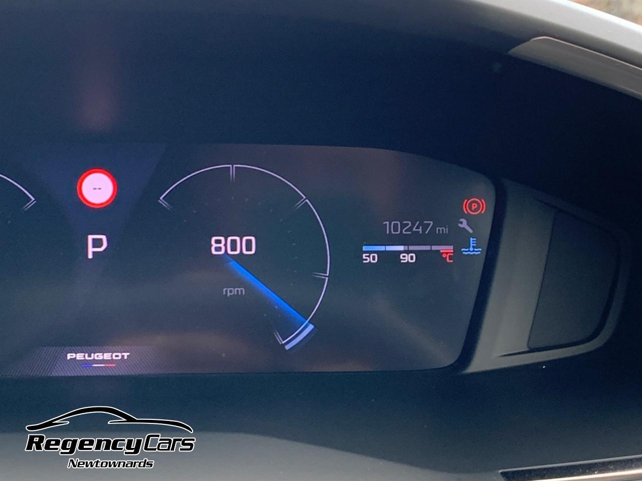 Peugeot 2008 view 5