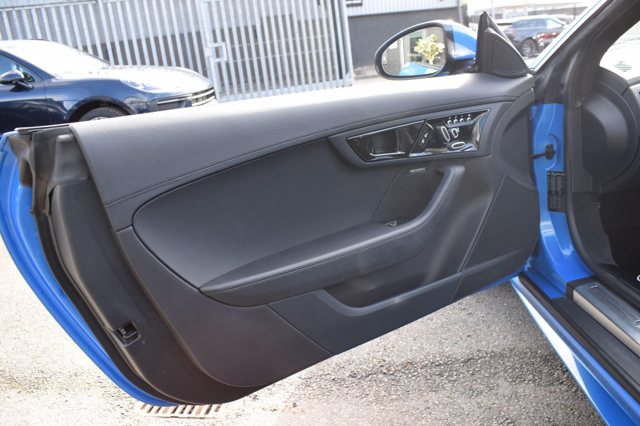 Jaguar F-Type view 20