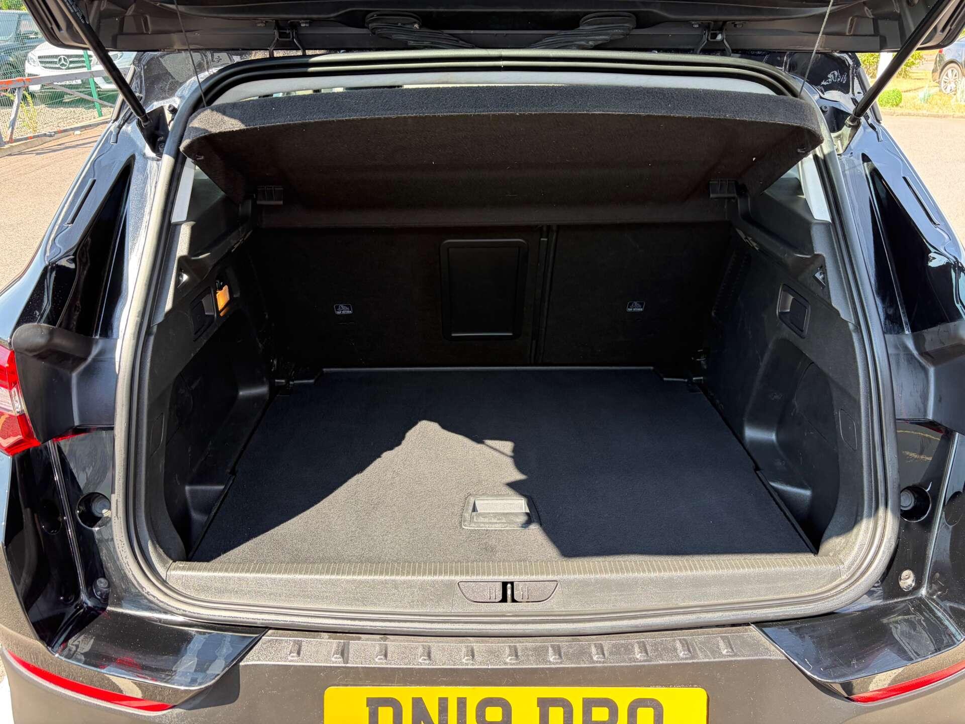Vauxhall Grandland X view 25