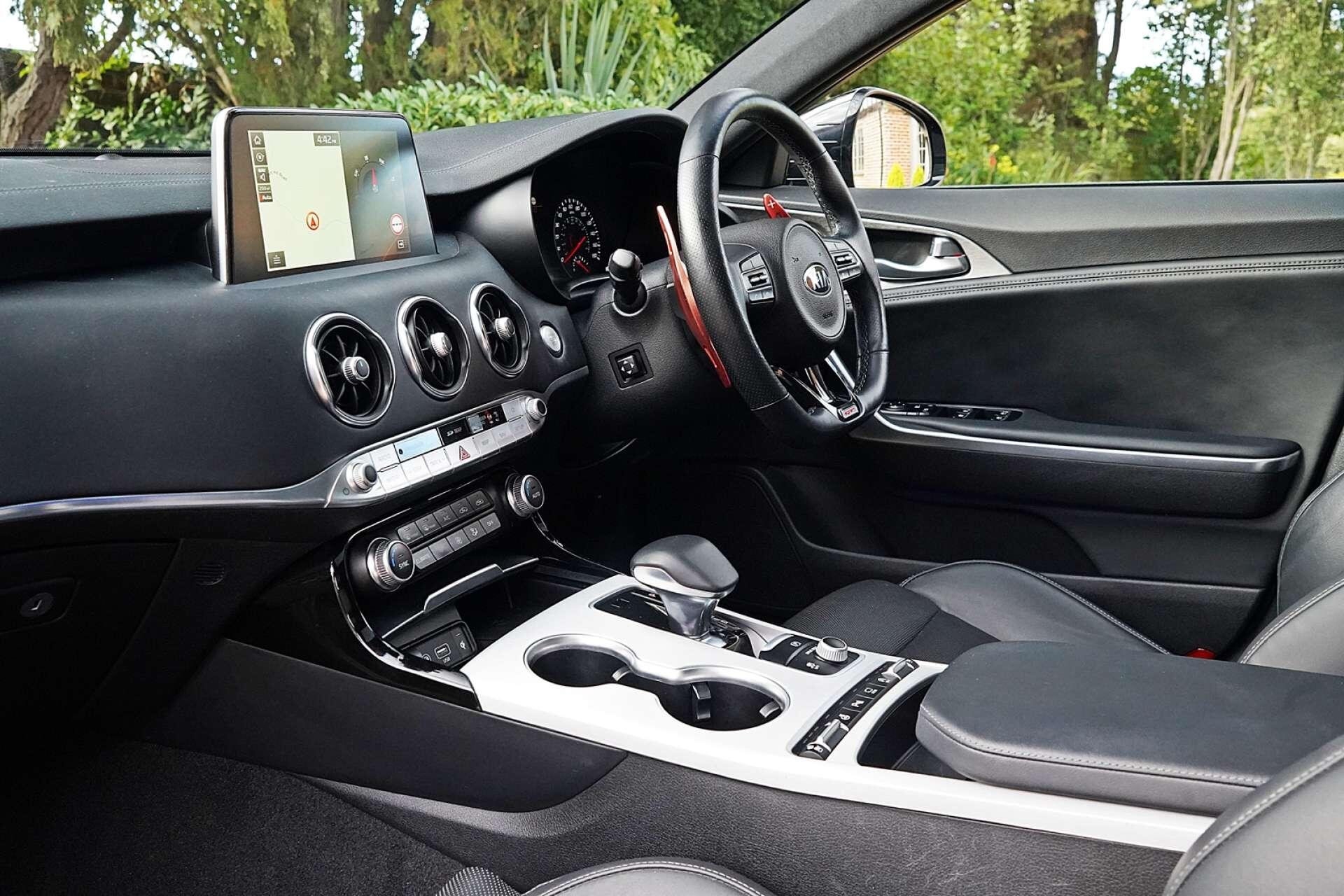 Kia Stinger view 16