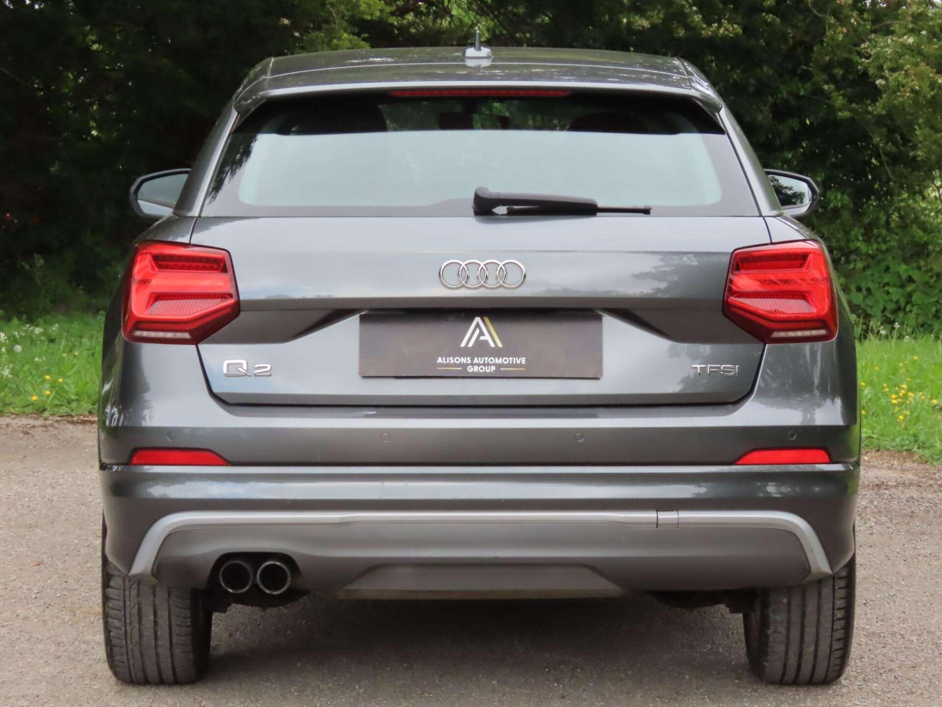 Audi Q2 view 6