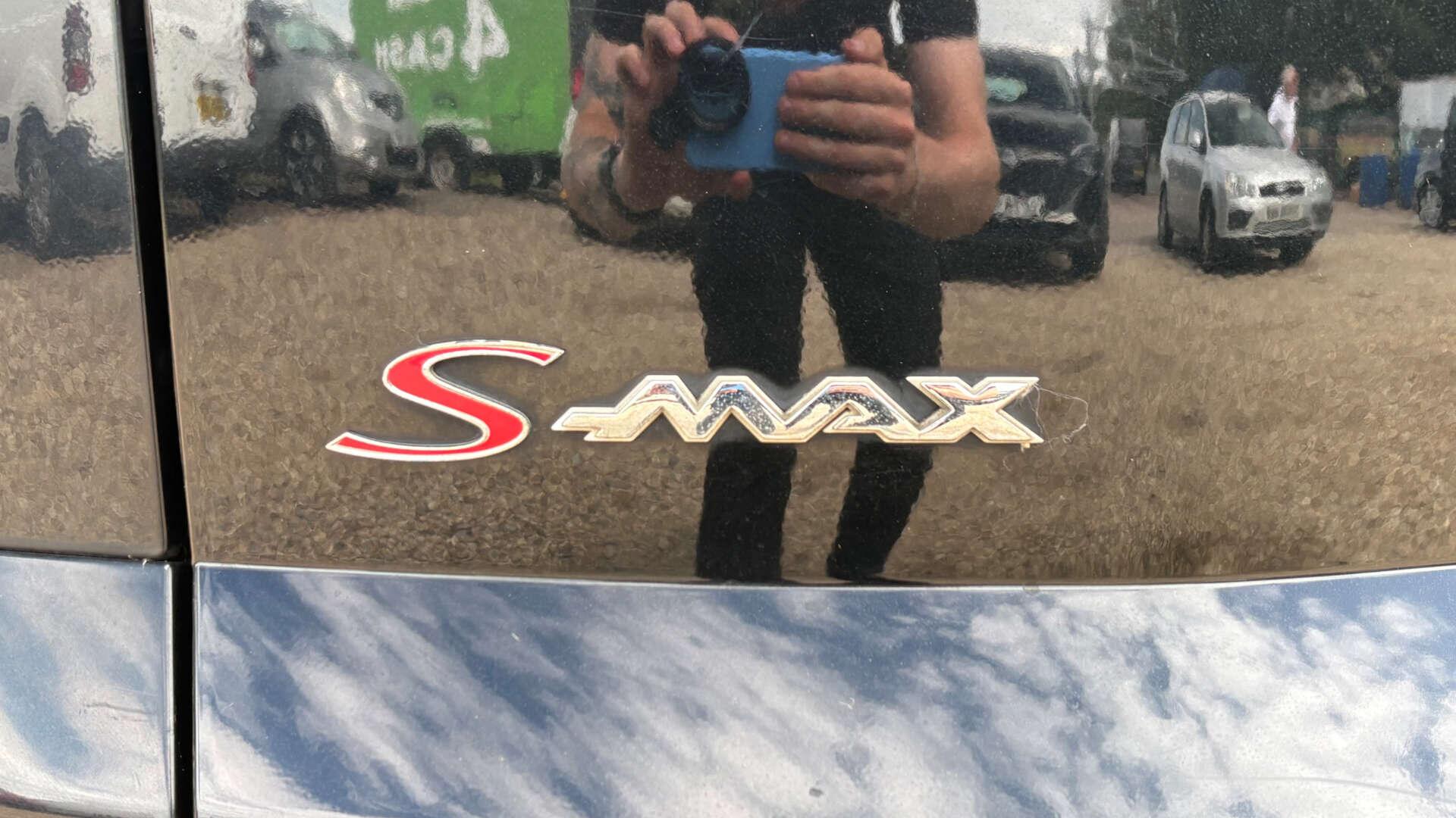 Ford S-Max view 33