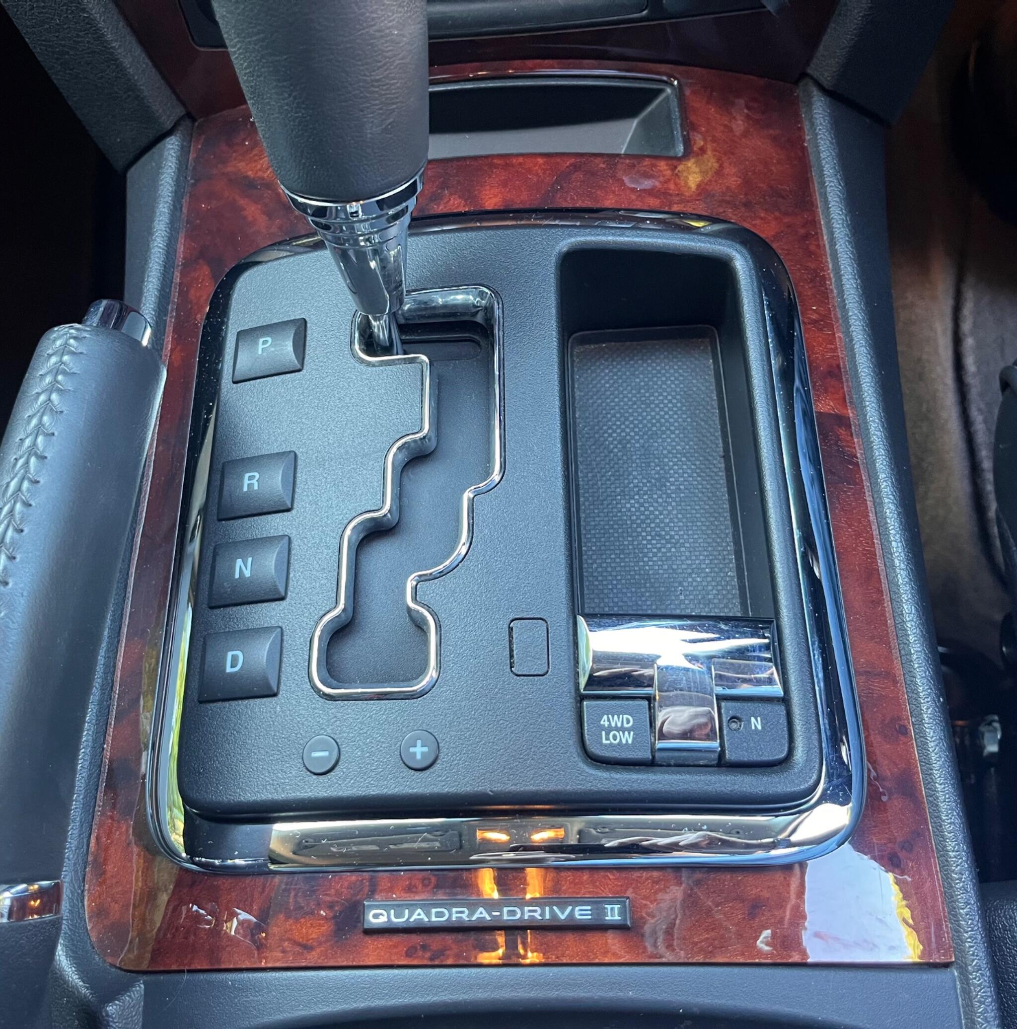 Jeep Grand Cherokee view 31