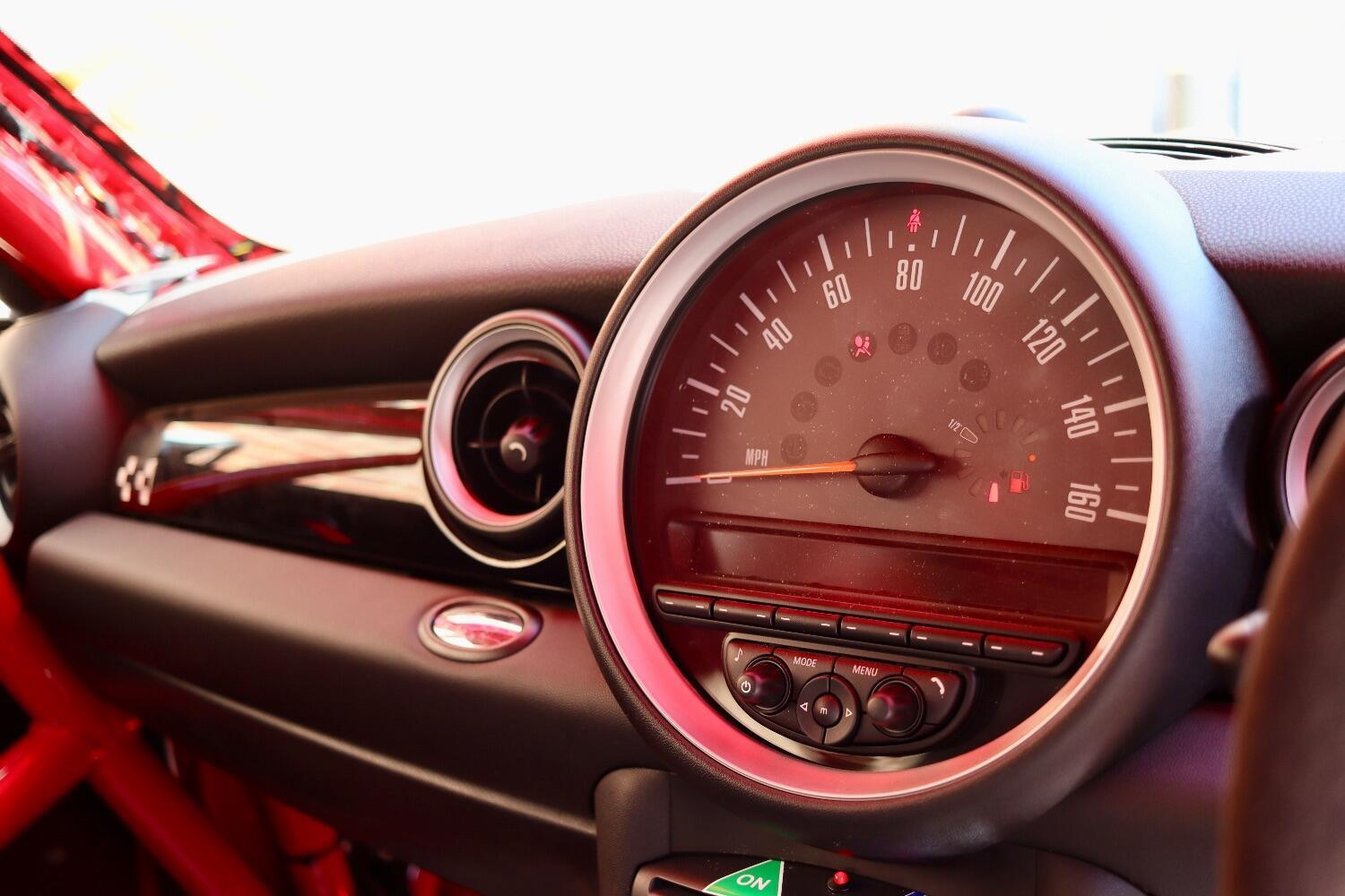 Mini Coupe view 15
