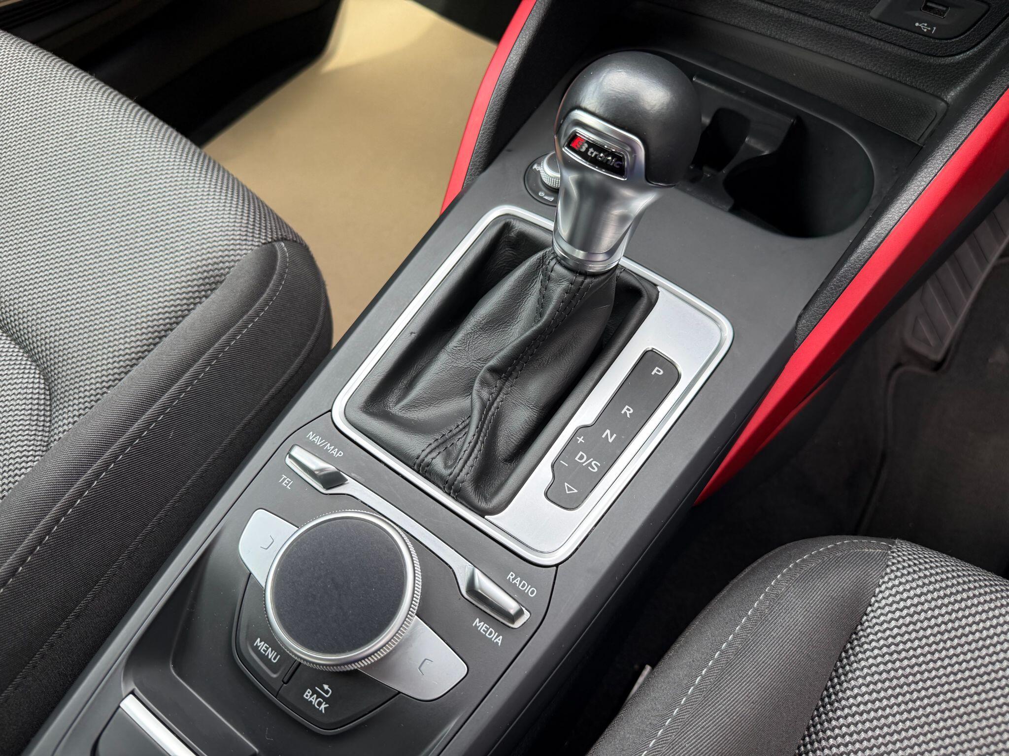 Audi Q2 view 31