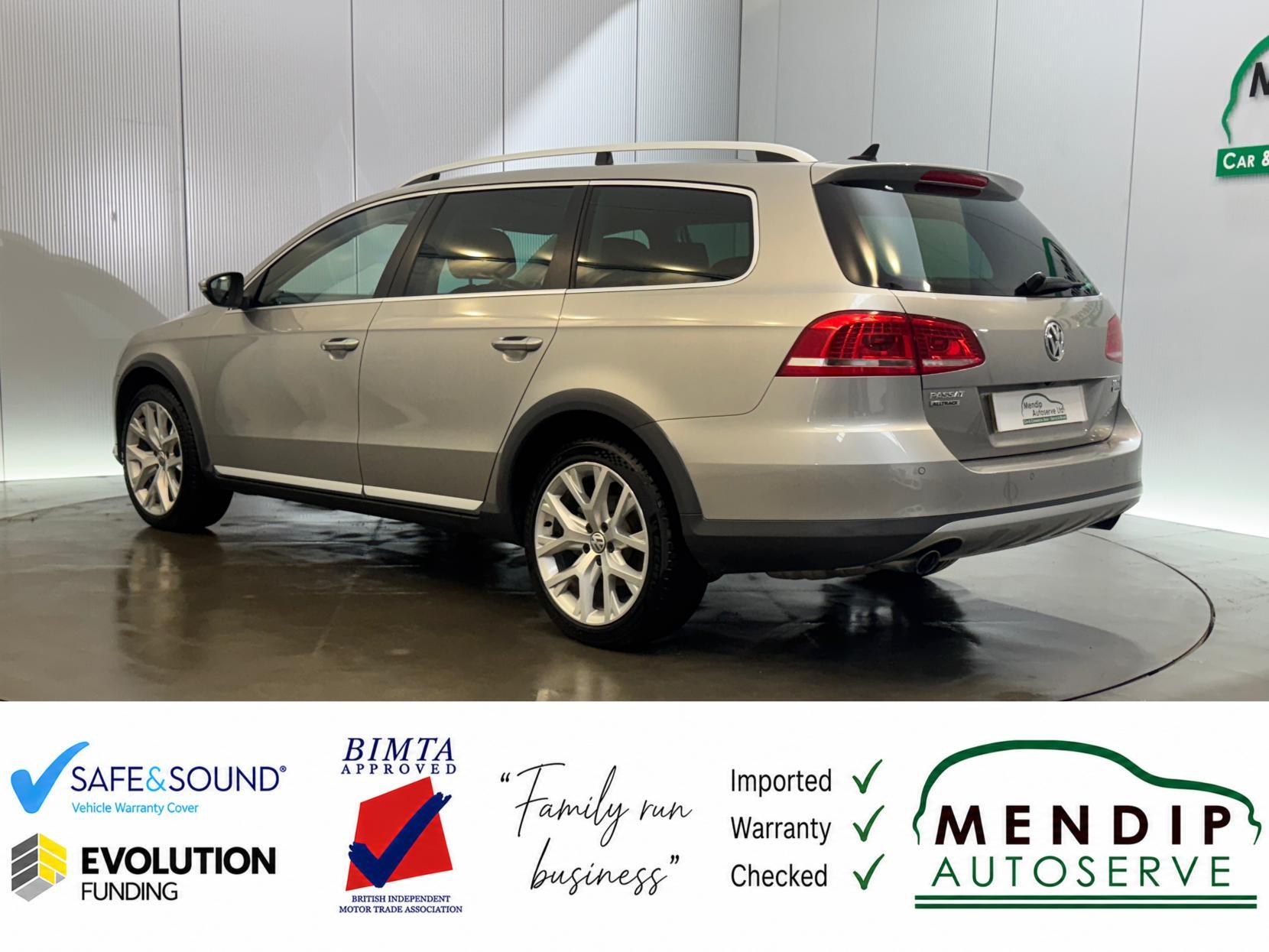 Volkswagen Passat view 13