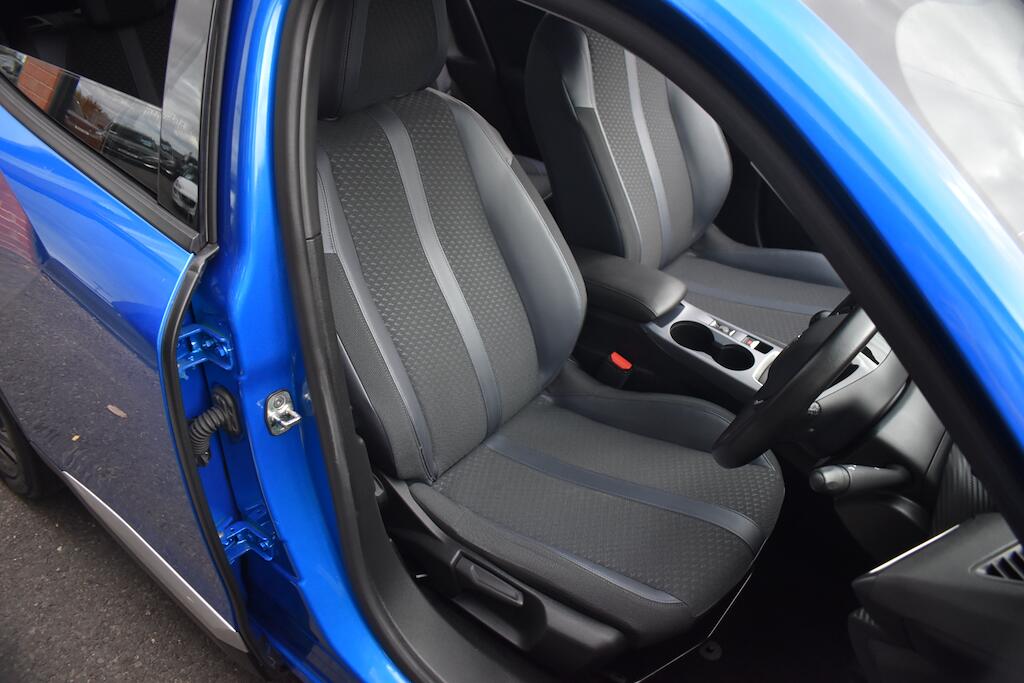 Peugeot 2008 view 30