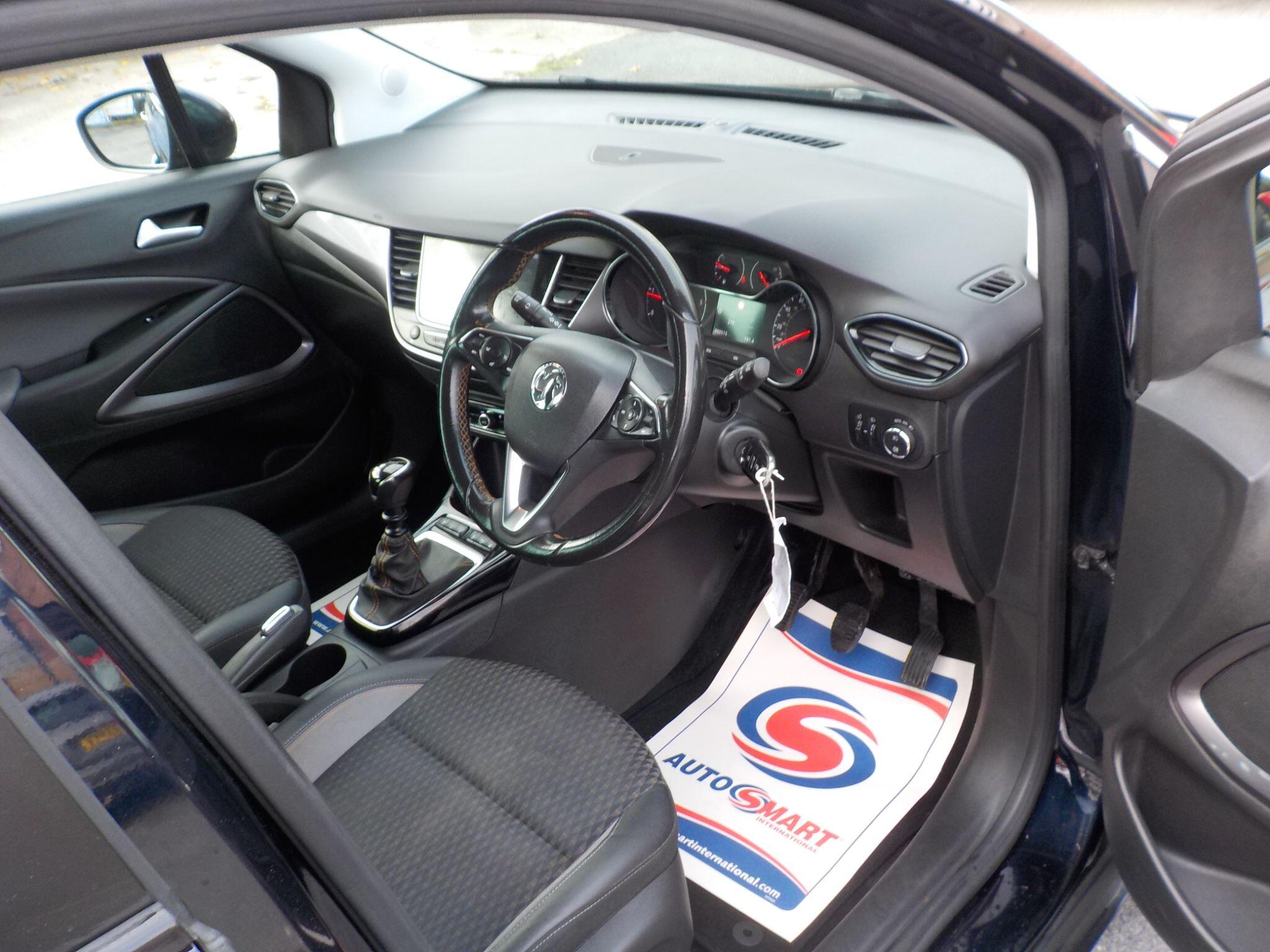 Vauxhall Crossland X 1.5 Turbo D ecoTEC Tech Line Nav Euro 6 (s/s) 5dr