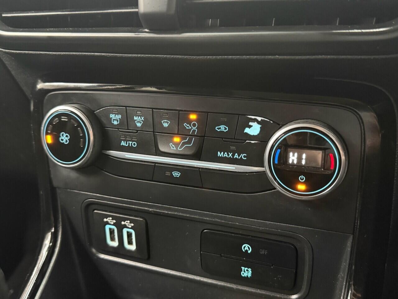 Ford Ecosport view 22