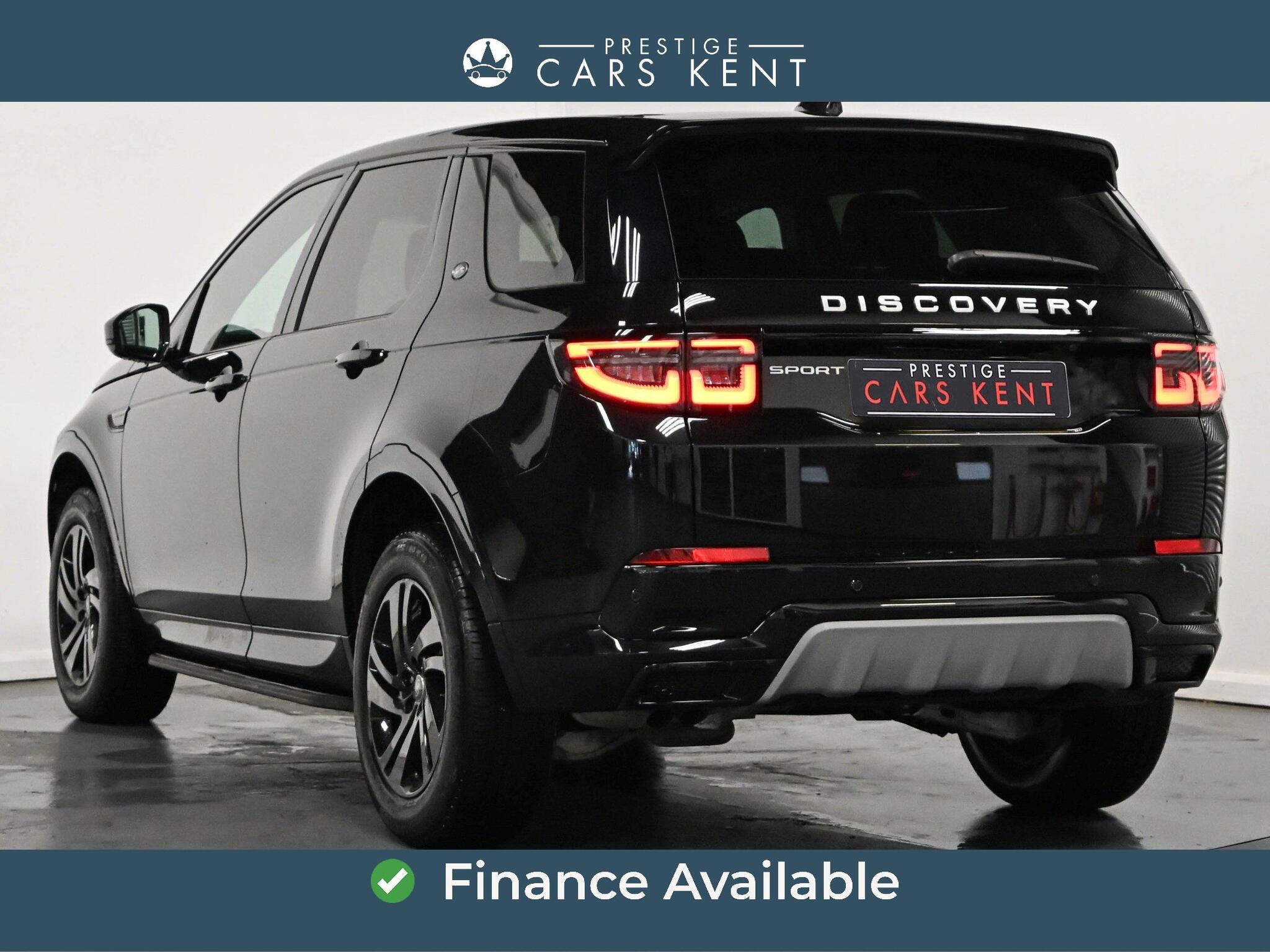 Land Rover Discovery Sport view 3