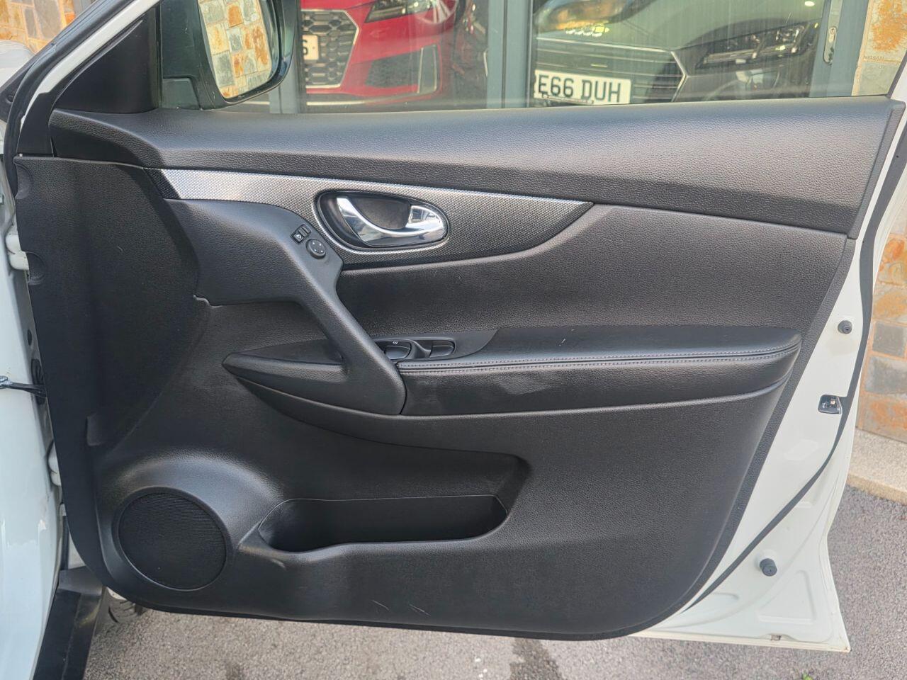 Nissan X-Trail view 56