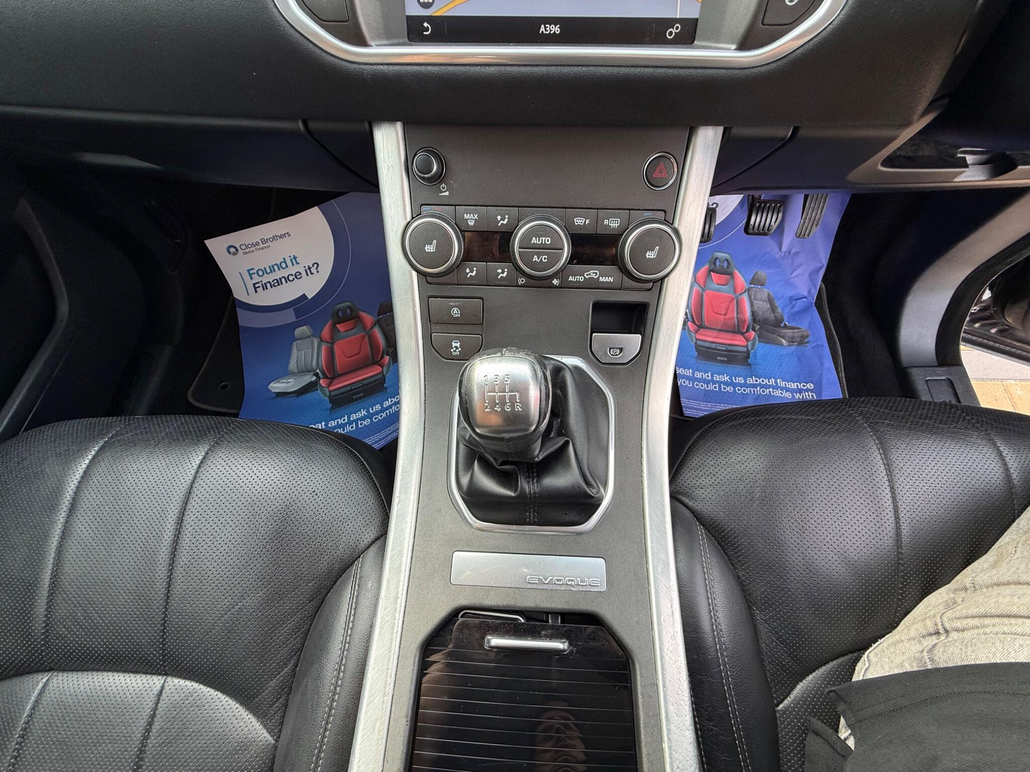 Land Rover Range Rover Evoque view 35