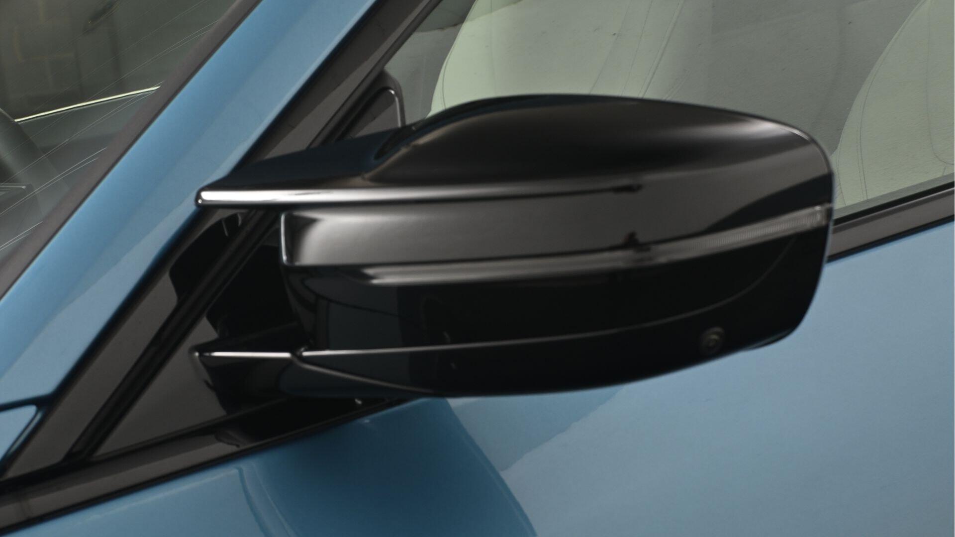 BMW i4 view 34