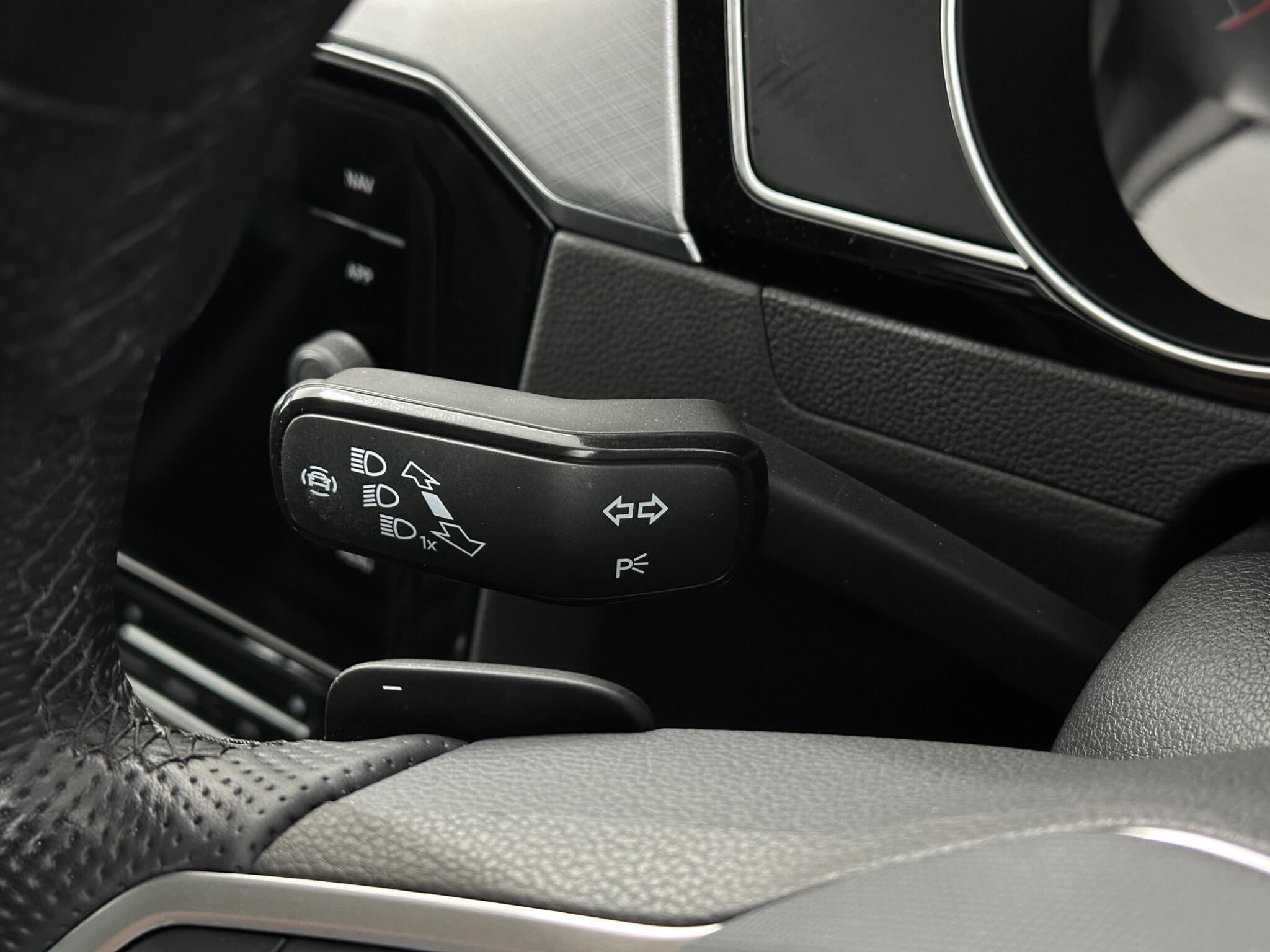 Volkswagen Passat view 14