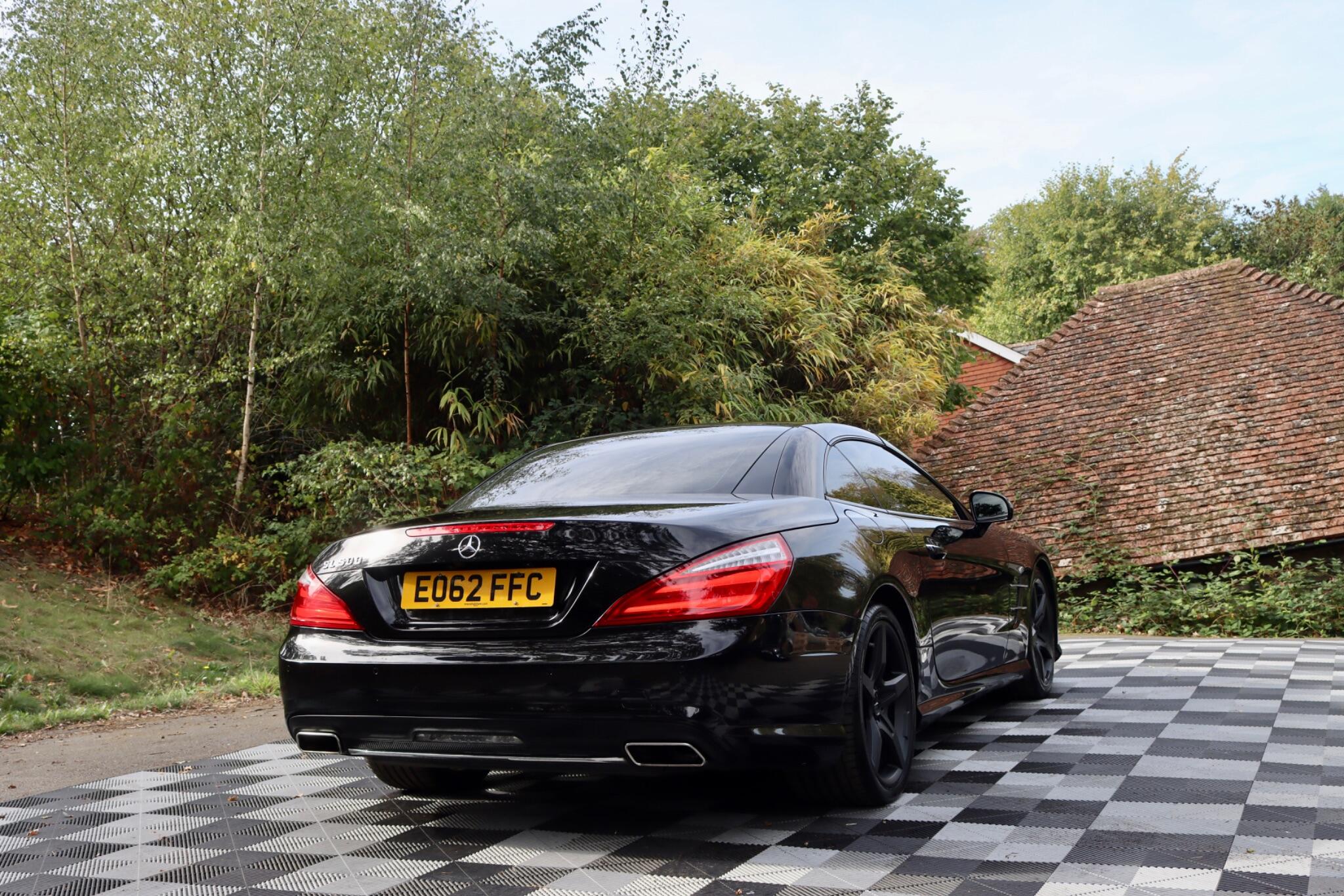 Mercedes-Benz SL view 65