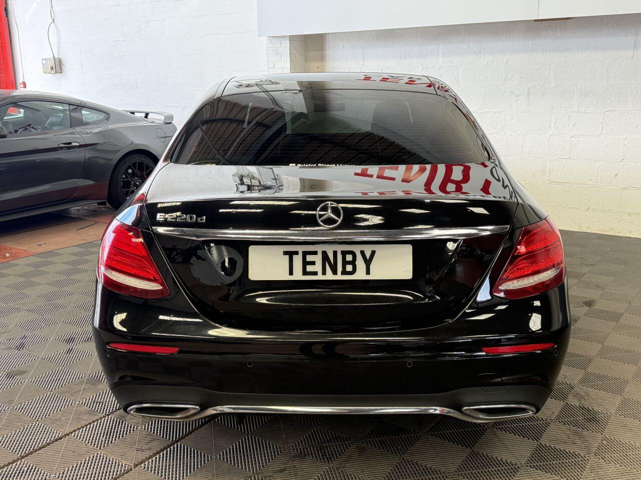 Mercedes-Benz E Class view 8